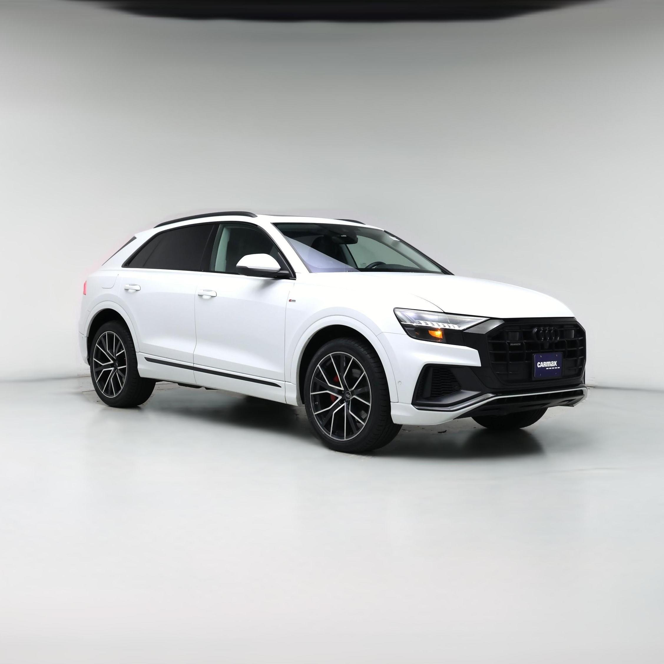 Thumbnail: 2023 Audi Q8 - 1