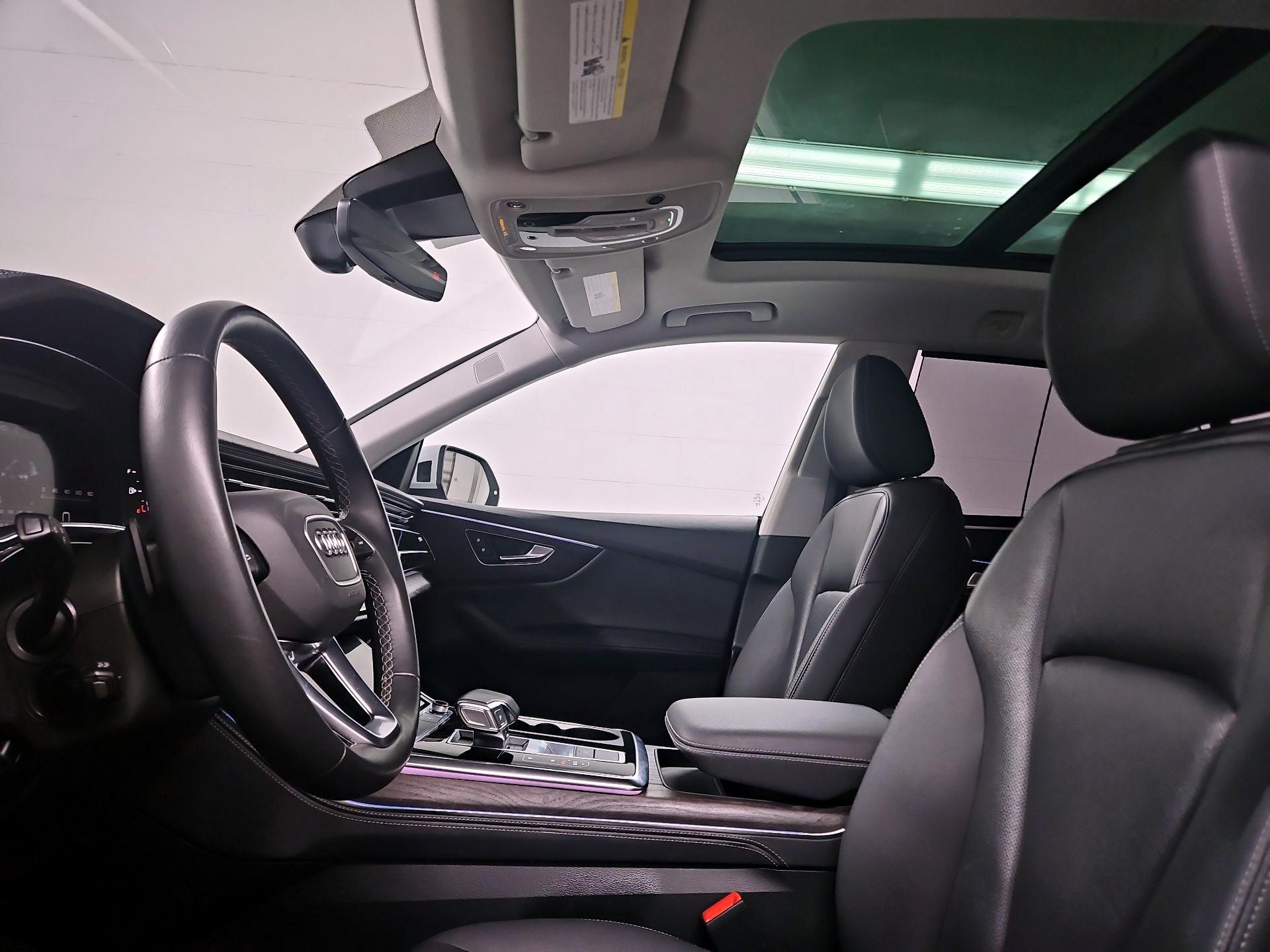 Thumbnail: 2023 Audi Q8 - 20