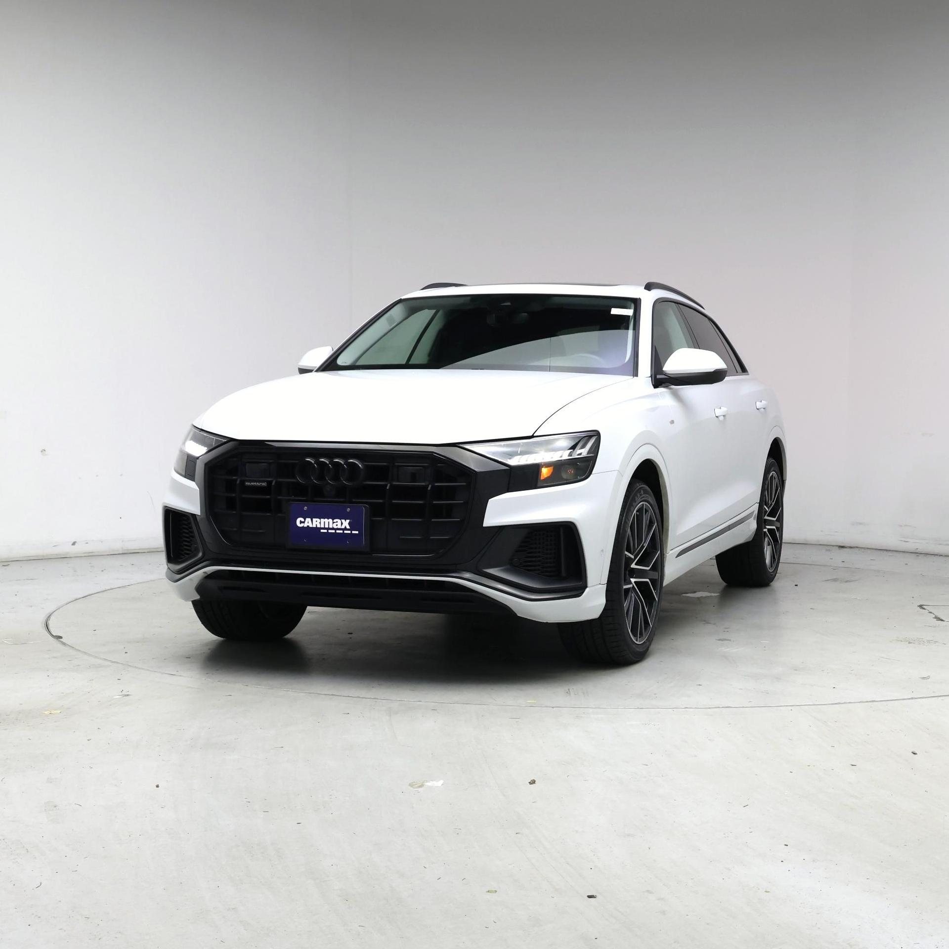 Thumbnail: 2023 Audi Q8 - 4