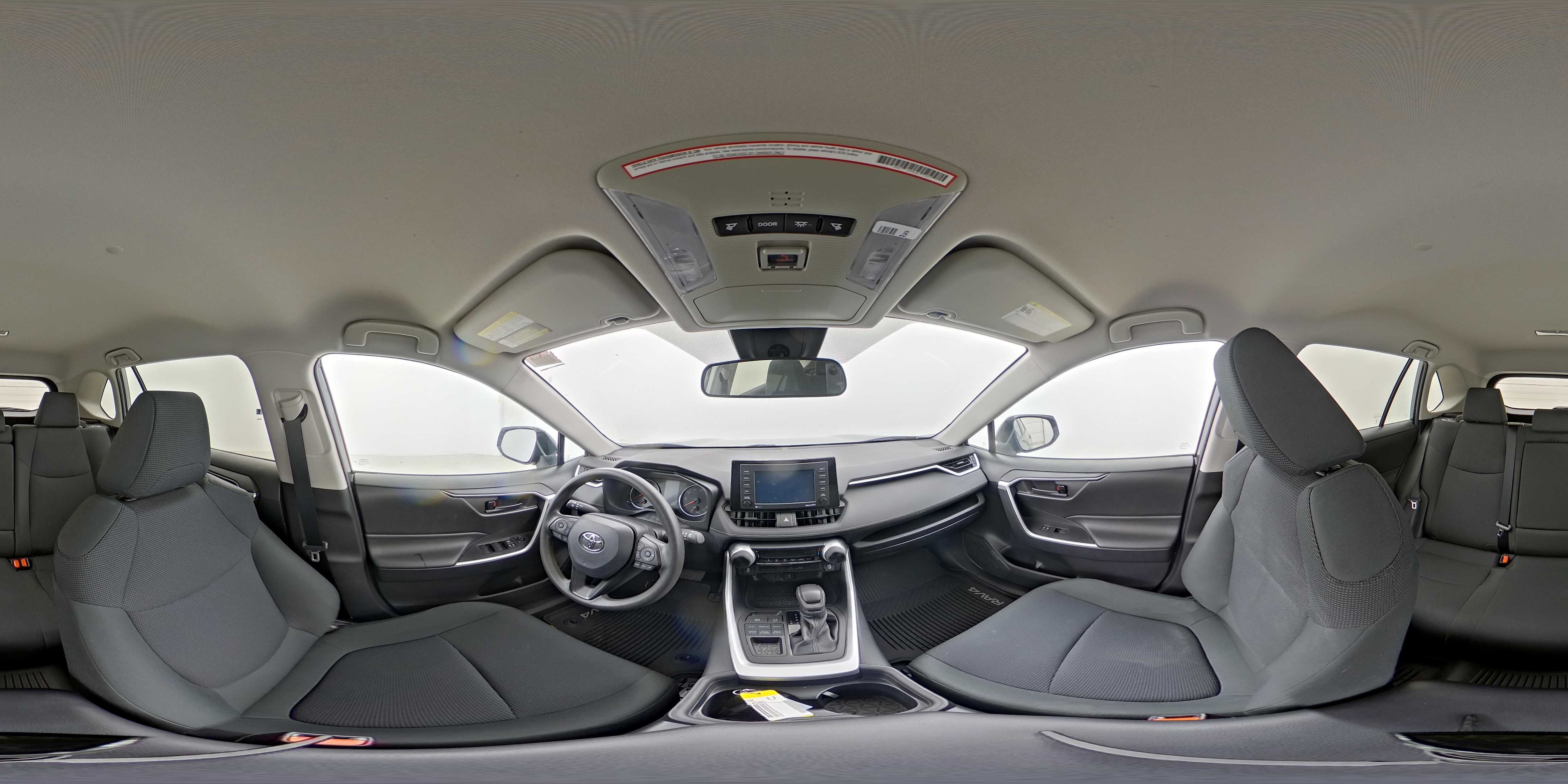 2021 Toyota RAV4 LE - Photo 24
