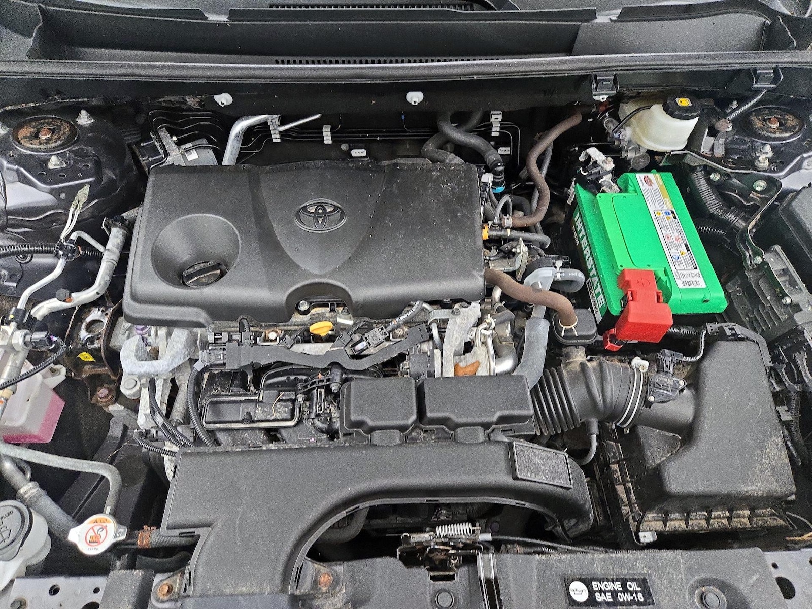 2021 Toyota RAV4 LE - Photo 22