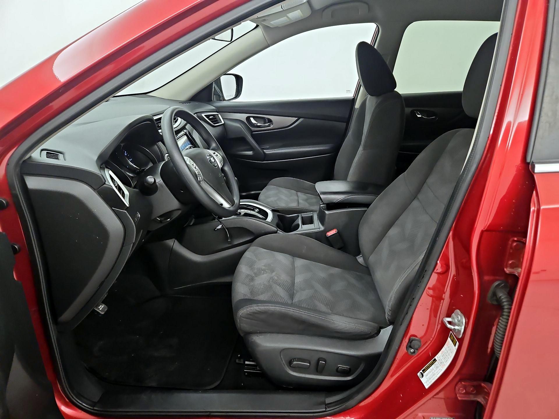 Thumbnail: 2016 Nissan Rogue - 11