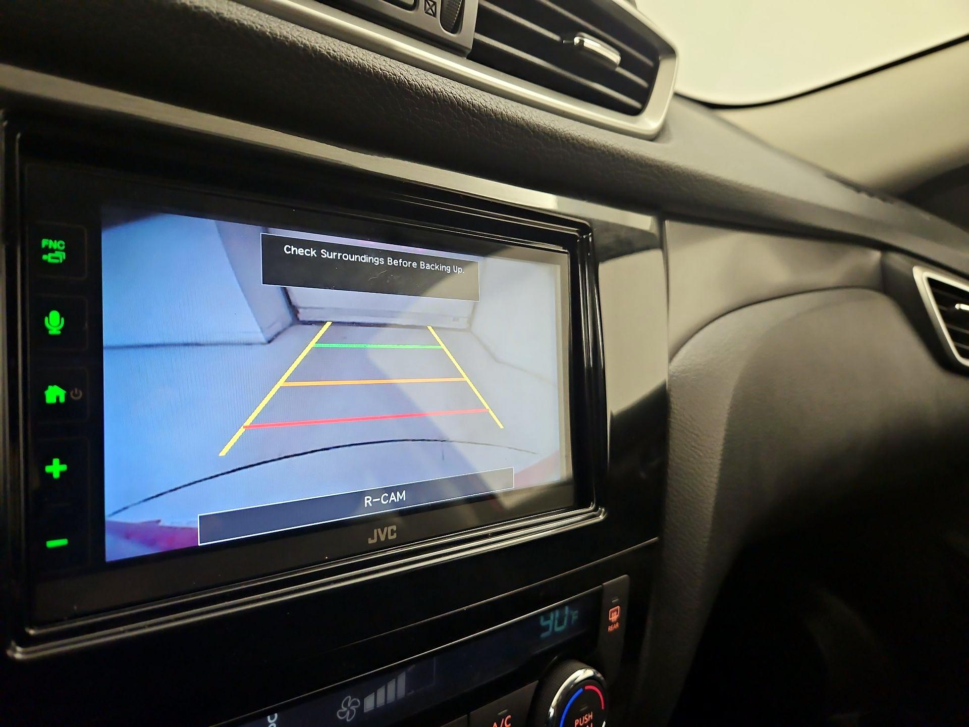 Thumbnail: 2016 Nissan Rogue - 14