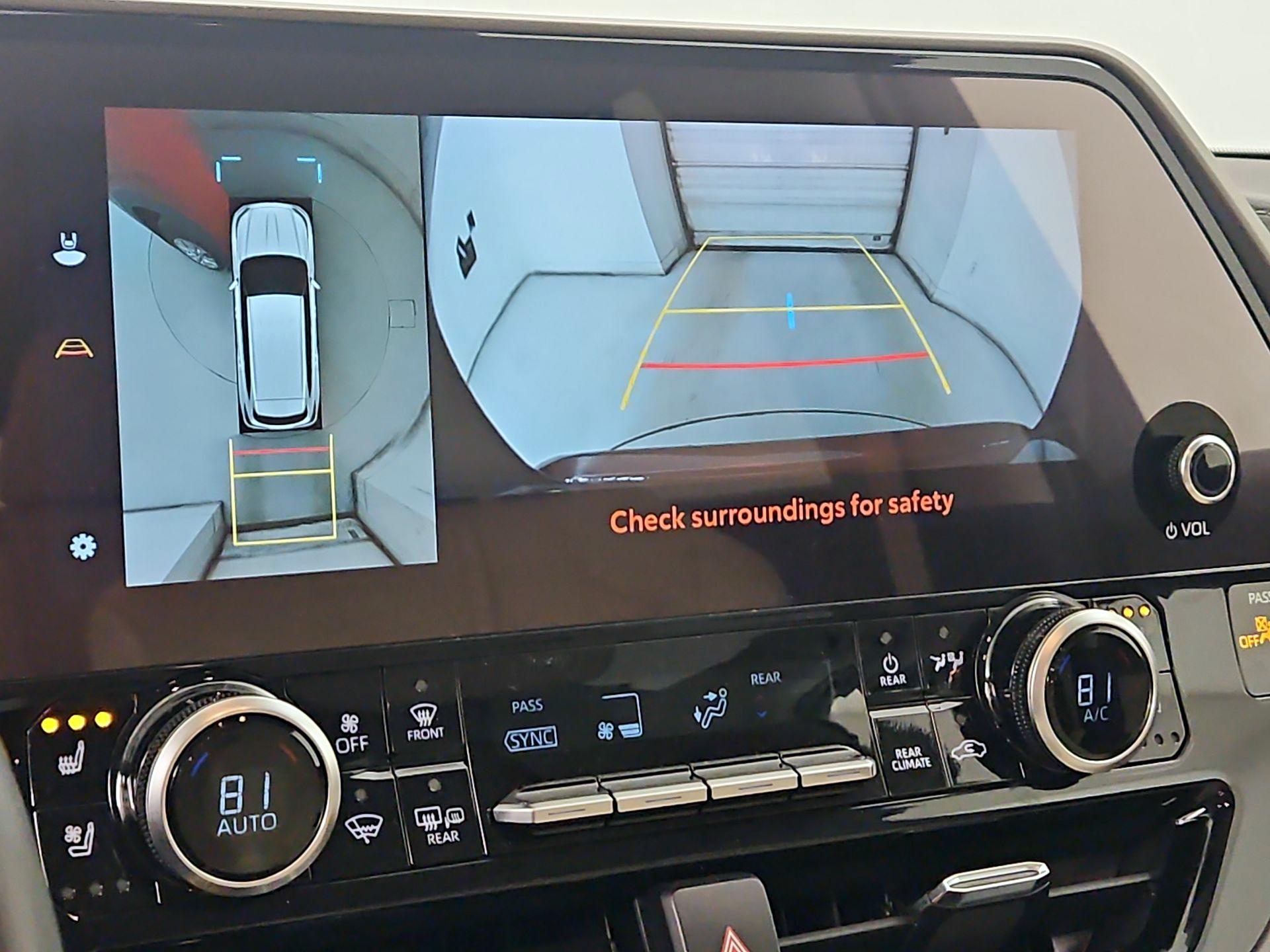 Thumbnail: 2023 Toyota Highlander - 14