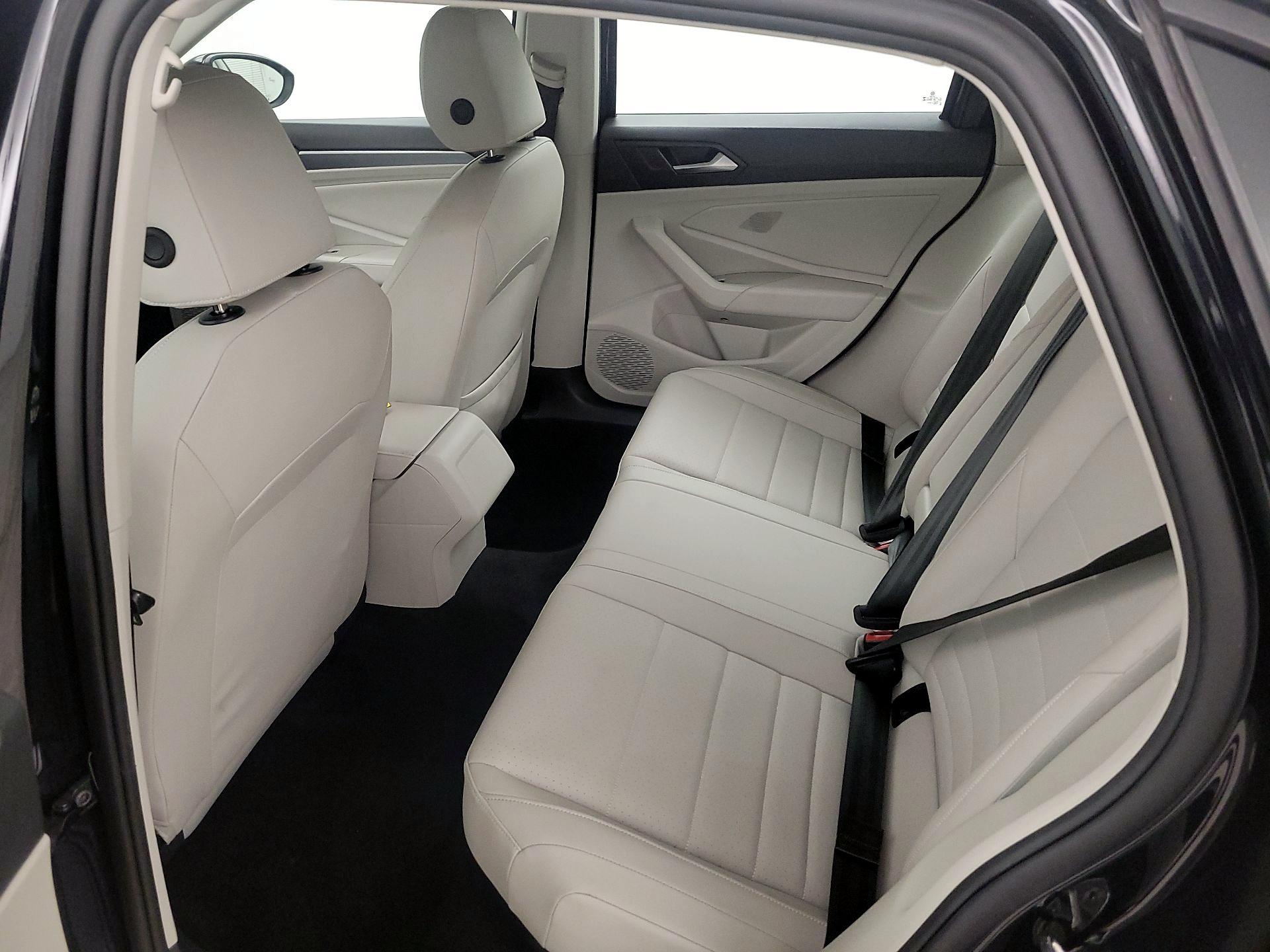 Thumbnail: 2024 Volkswagen Jetta - 20