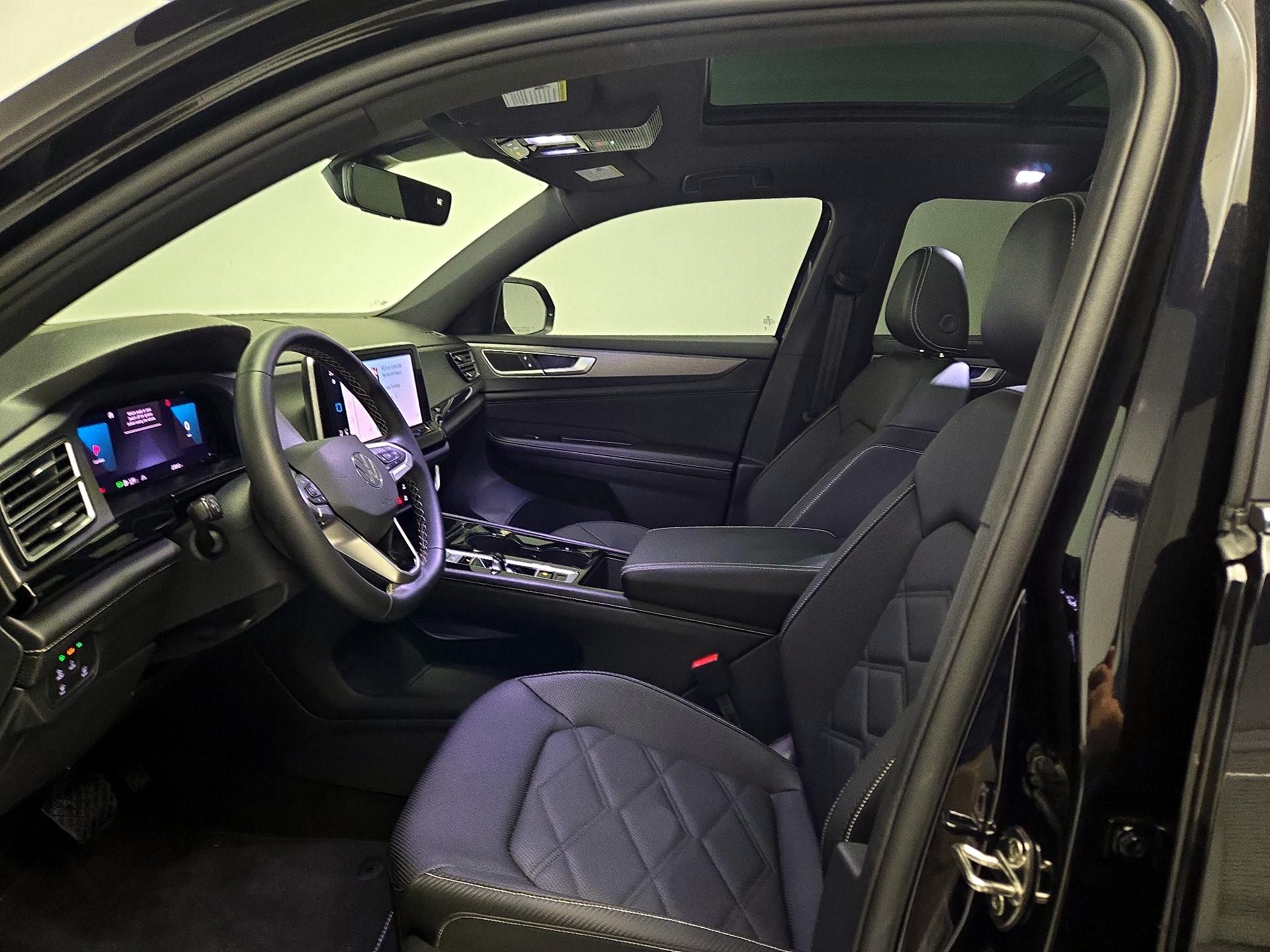 Thumbnail: 2024 Volkswagen Atlas - 11