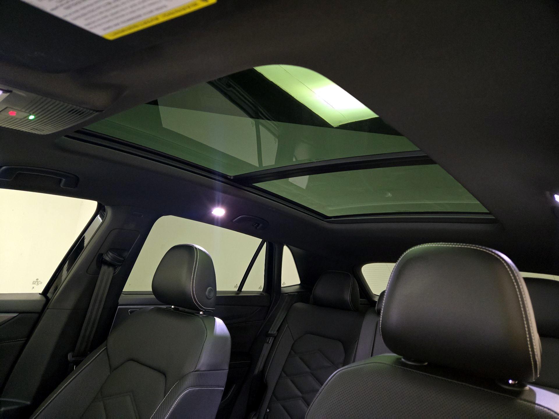 Thumbnail: 2024 Volkswagen Atlas - 19