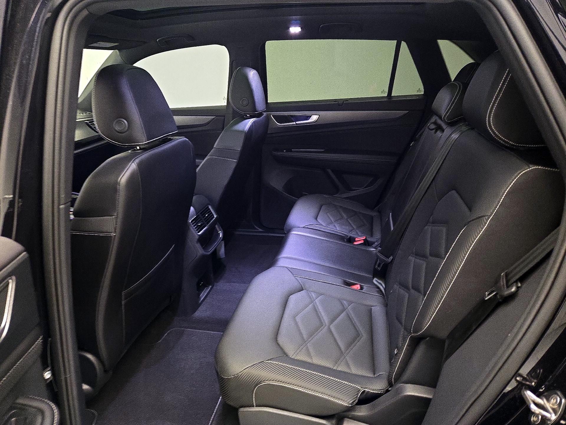 Thumbnail: 2024 Volkswagen Atlas - 20