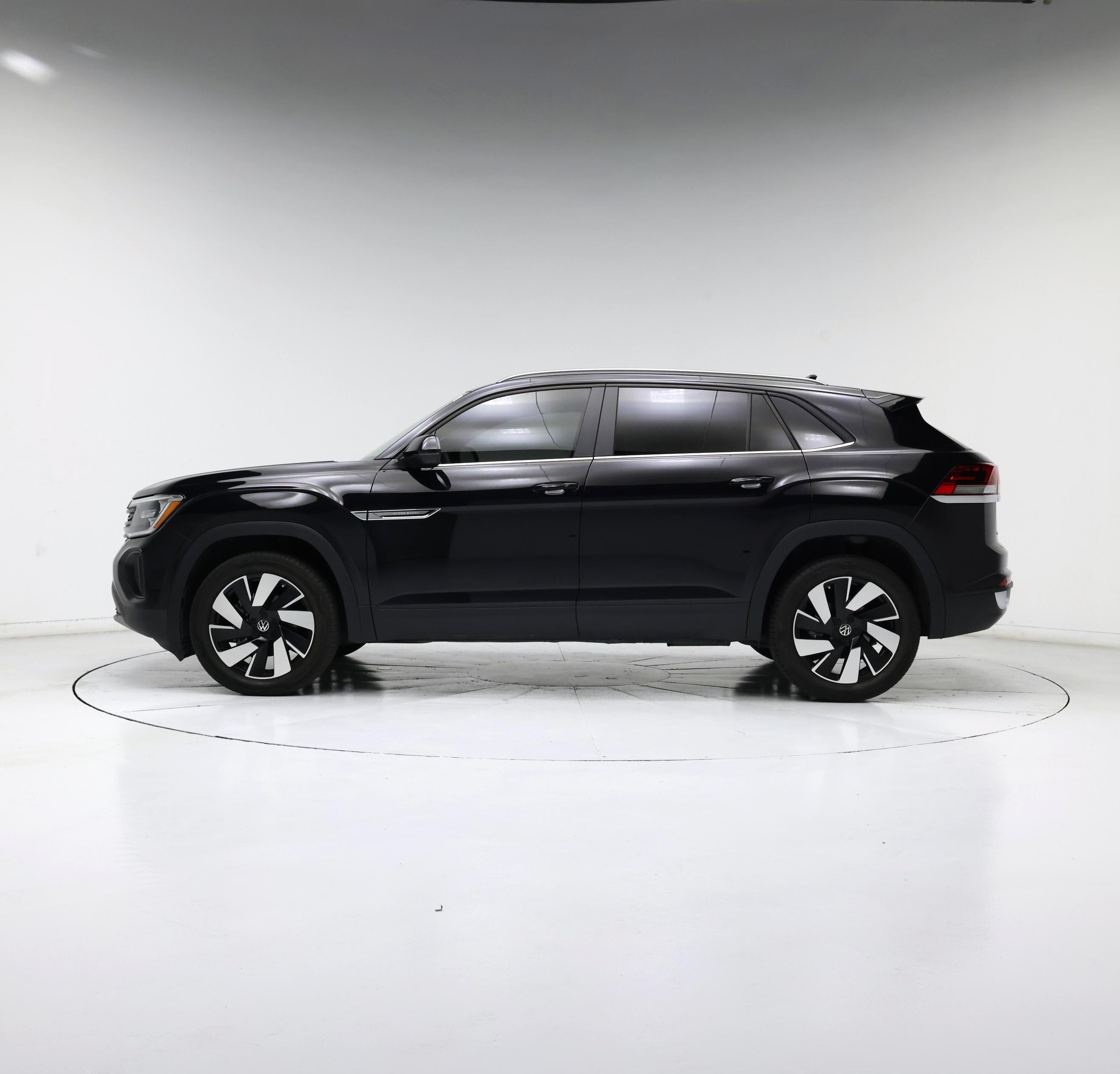 Thumbnail: 2024 Volkswagen Atlas - 3