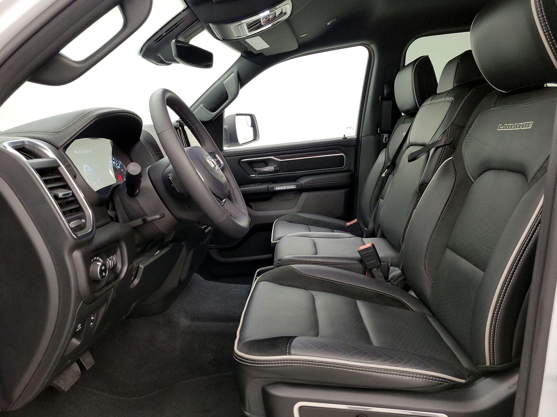 Thumbnail: 2025 RAM 1500 - 11