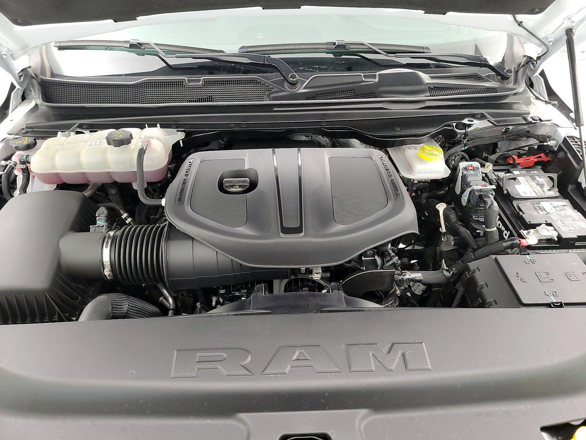 Thumbnail: 2025 RAM 1500 - 17