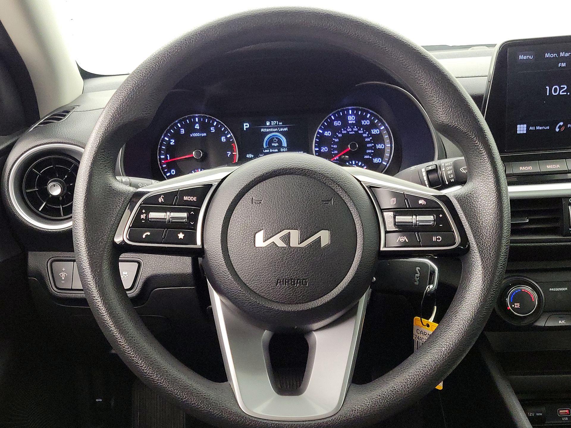 Thumbnail: 2024 Kia Forte - 10