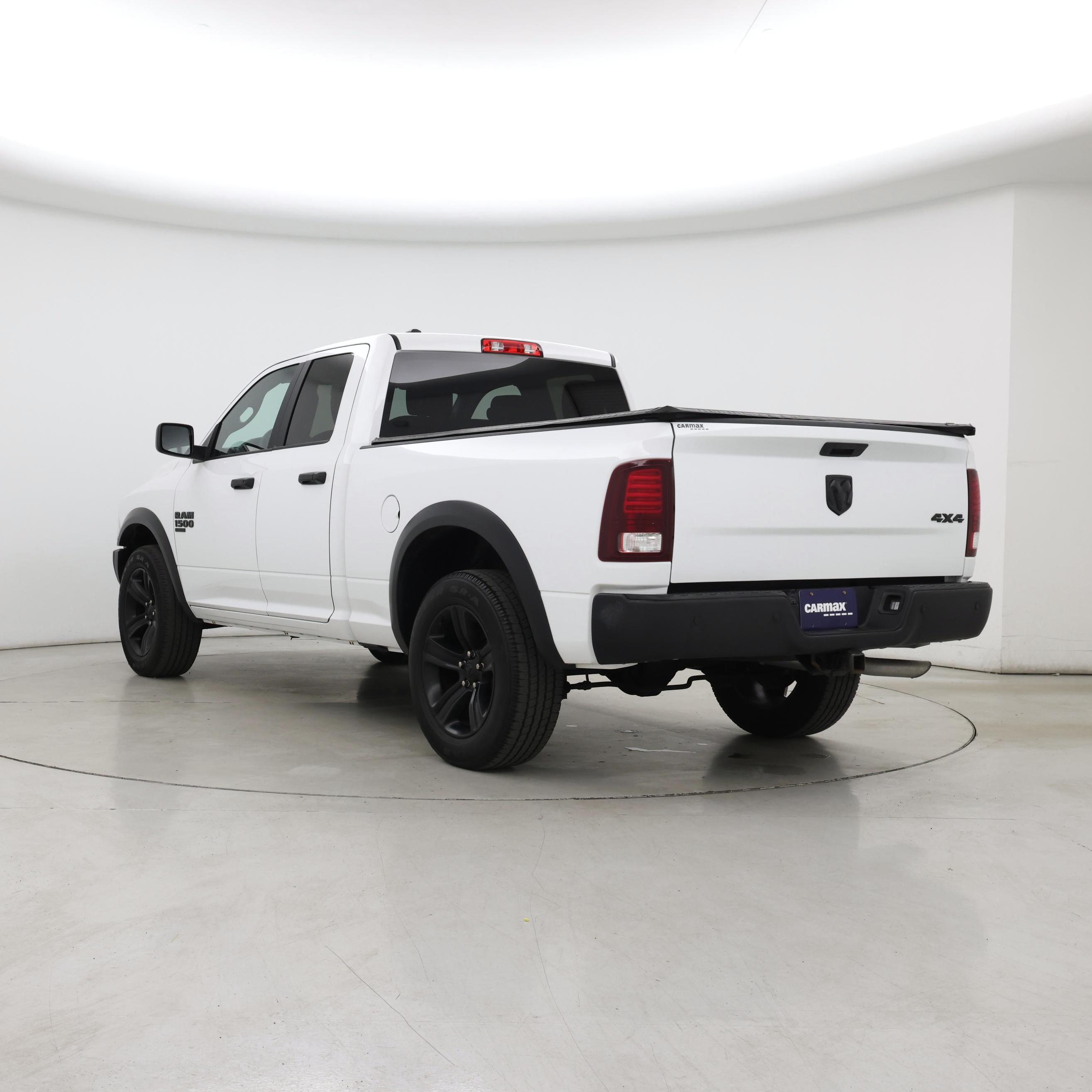 Thumbnail: 2022 RAM 1500 Classic - 2