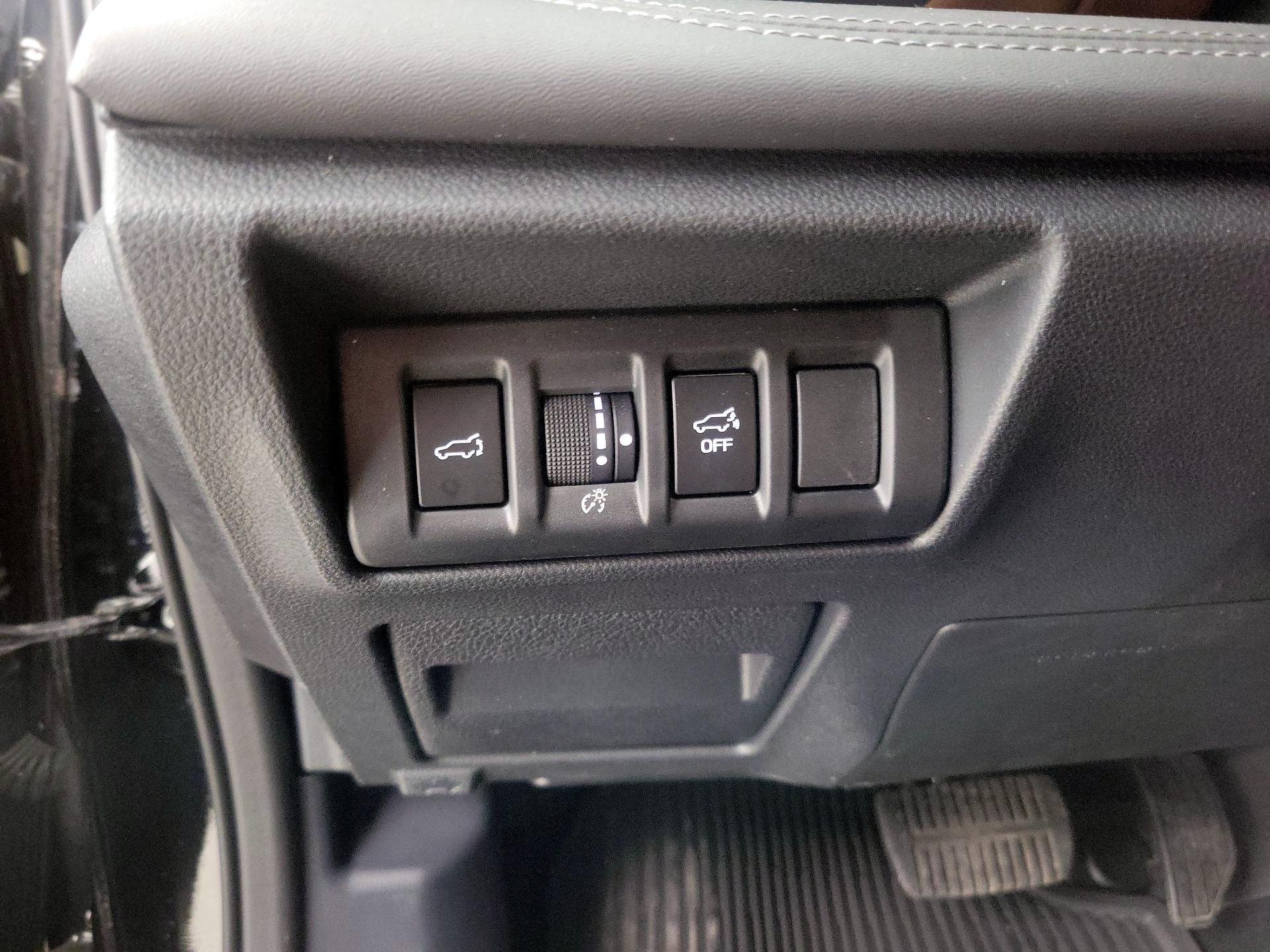 Thumbnail: 2022 Subaru Outback - 13