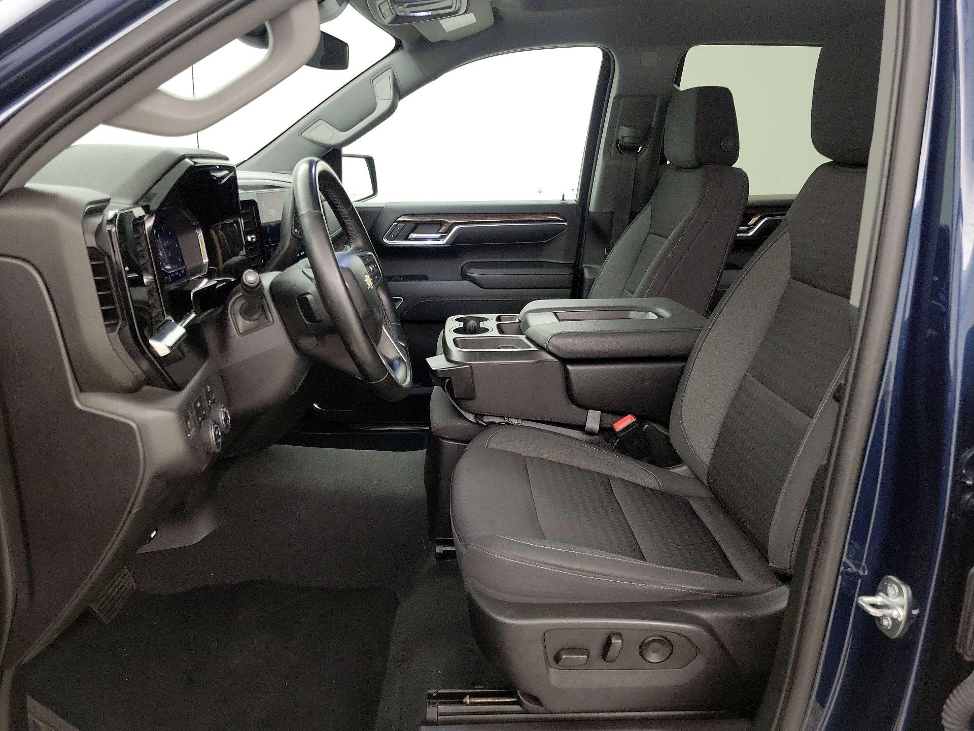 Thumbnail: 2023 Chevrolet Silverado 1500 - 11