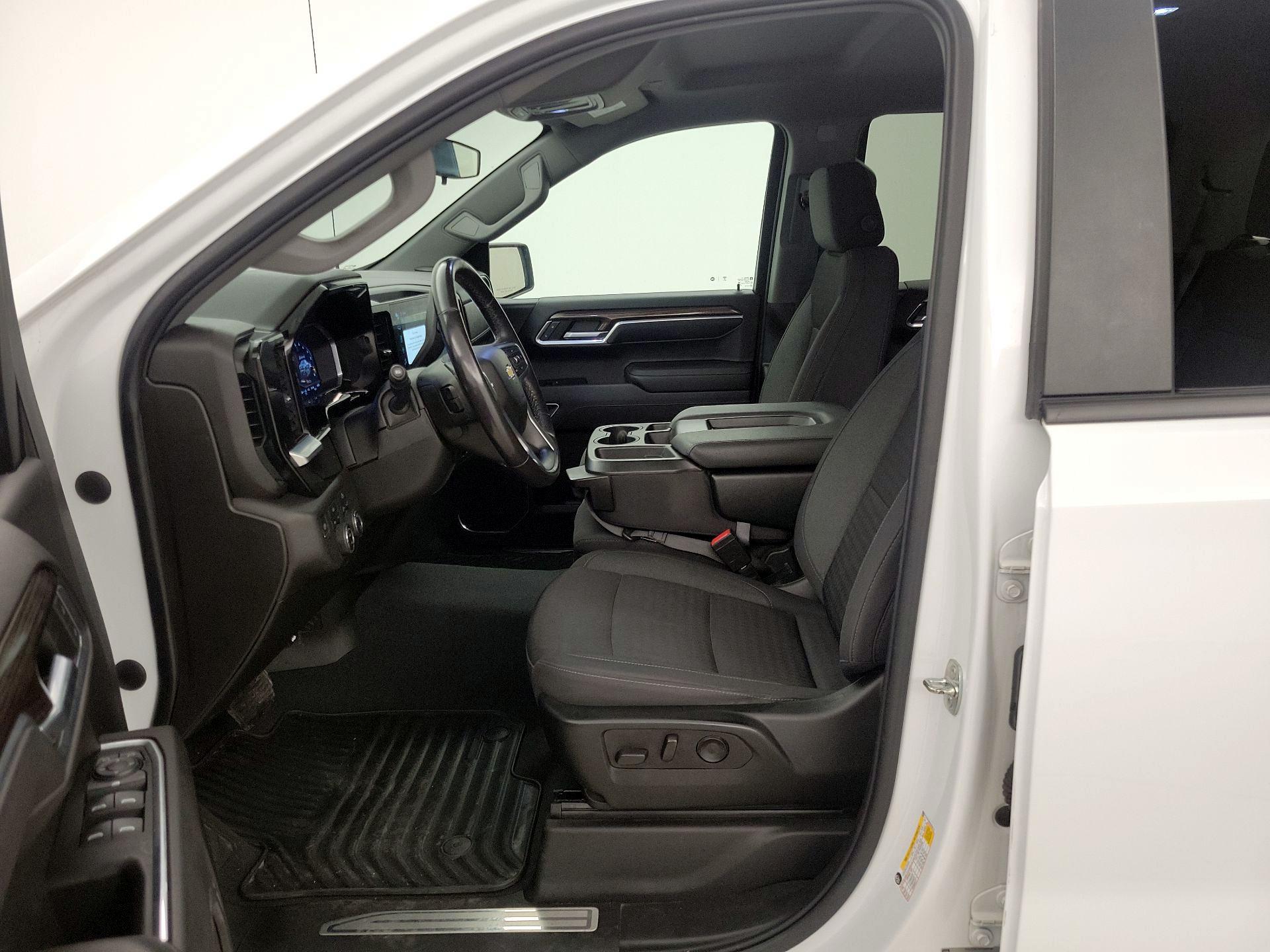 Thumbnail: 2022 Chevrolet Silverado 1500 - 11