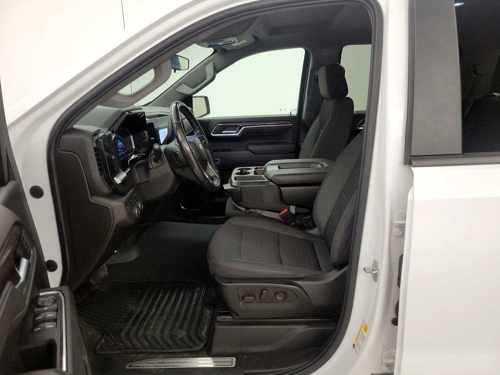 2022 Chevrolet Silverado 1500 LT - Photo 12