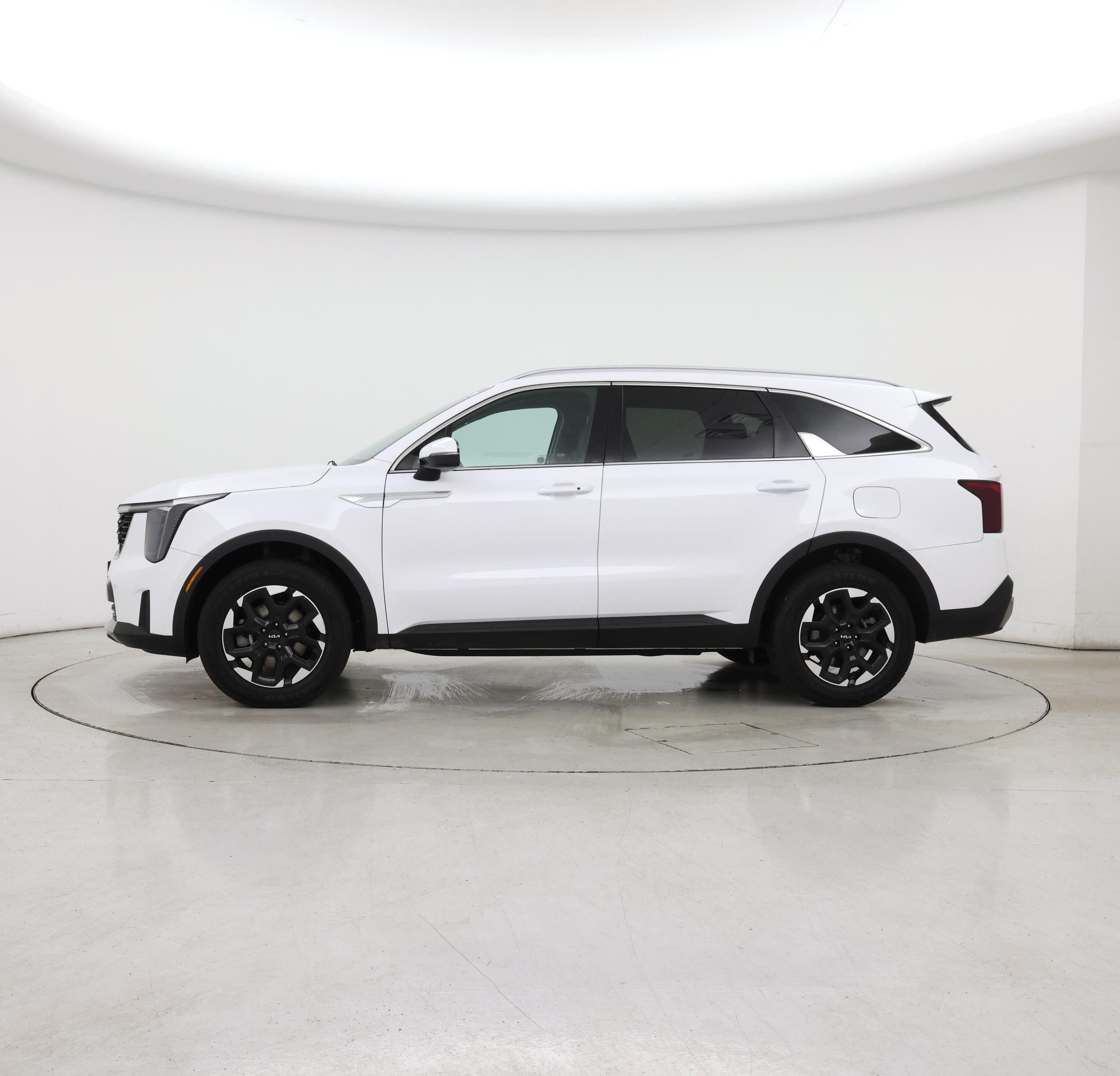 Thumbnail: 2024 Kia Sorento - 3