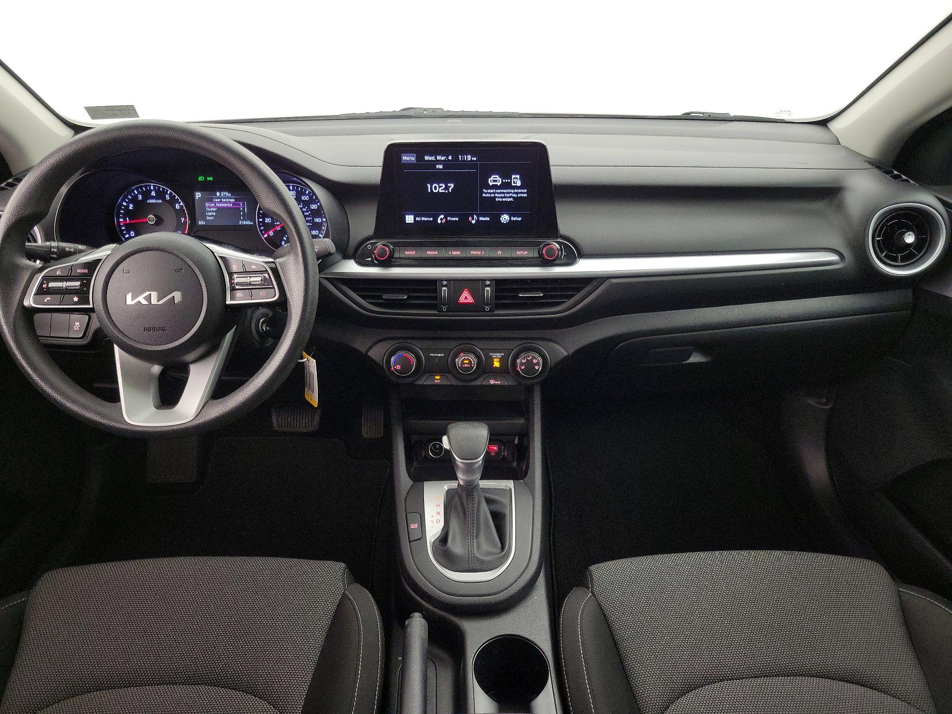 Thumbnail: 2024 Kia Forte - 9