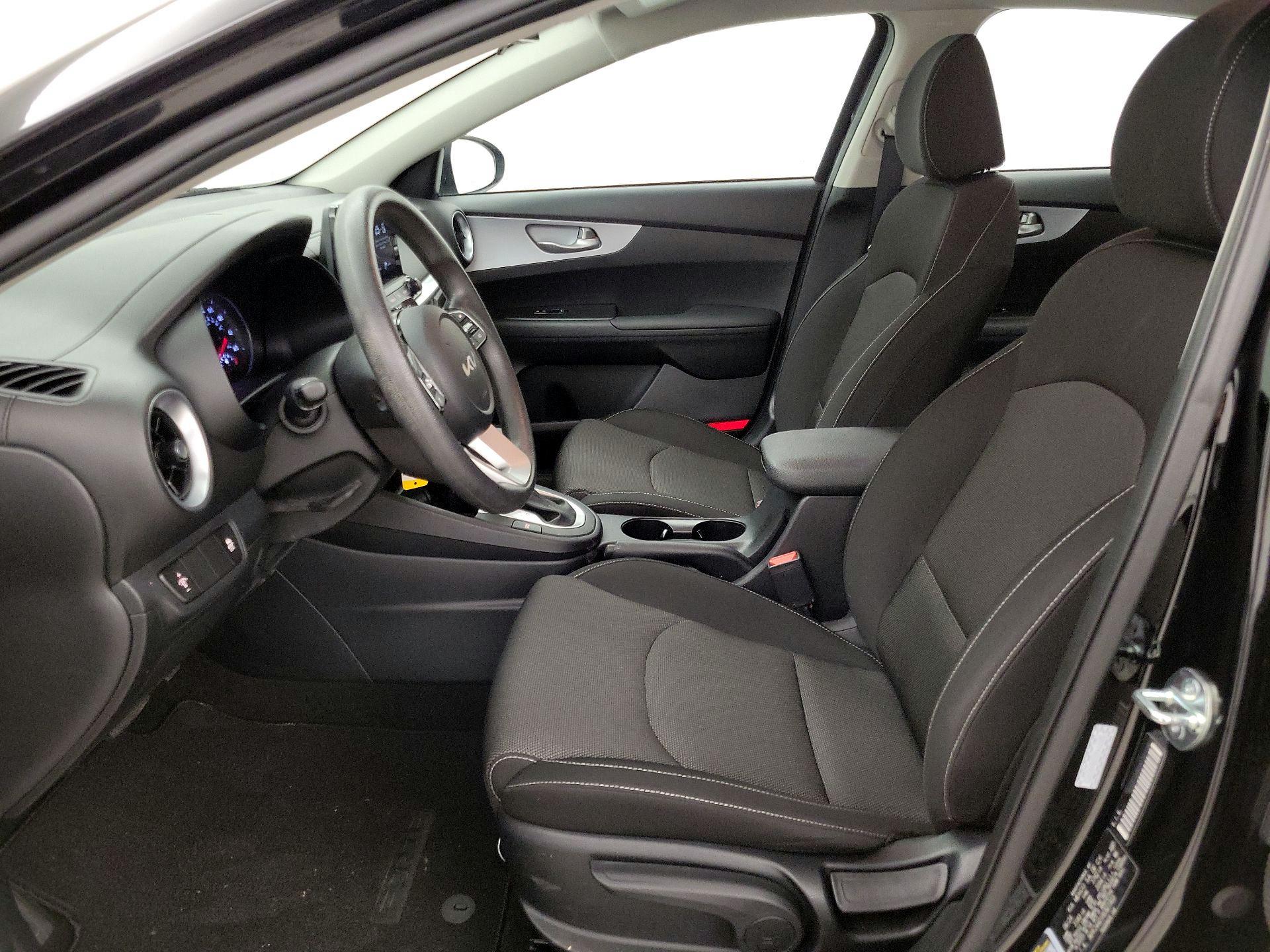 Thumbnail: 2024 Kia Forte - 11