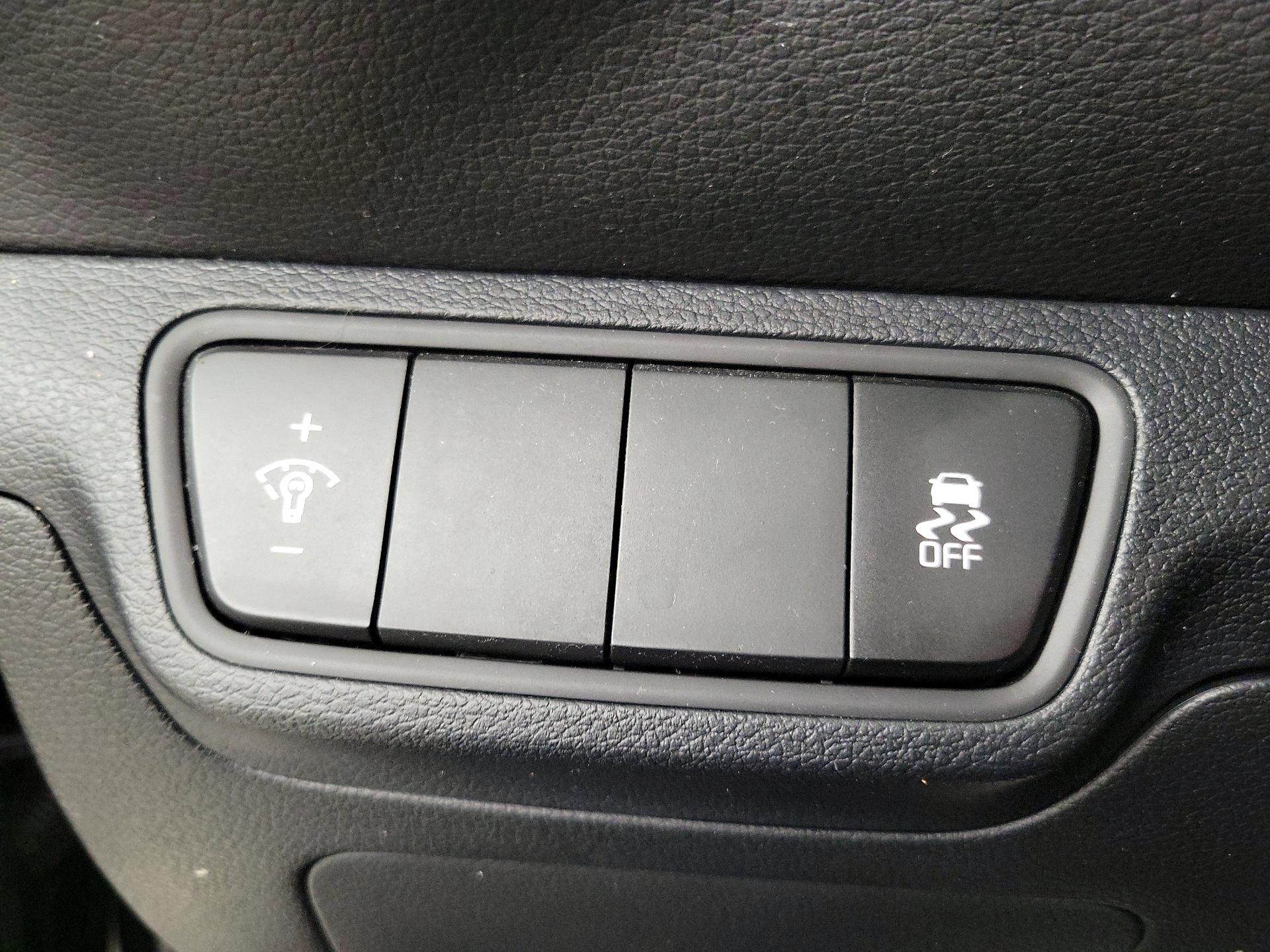 Thumbnail: 2024 Kia Forte - 13