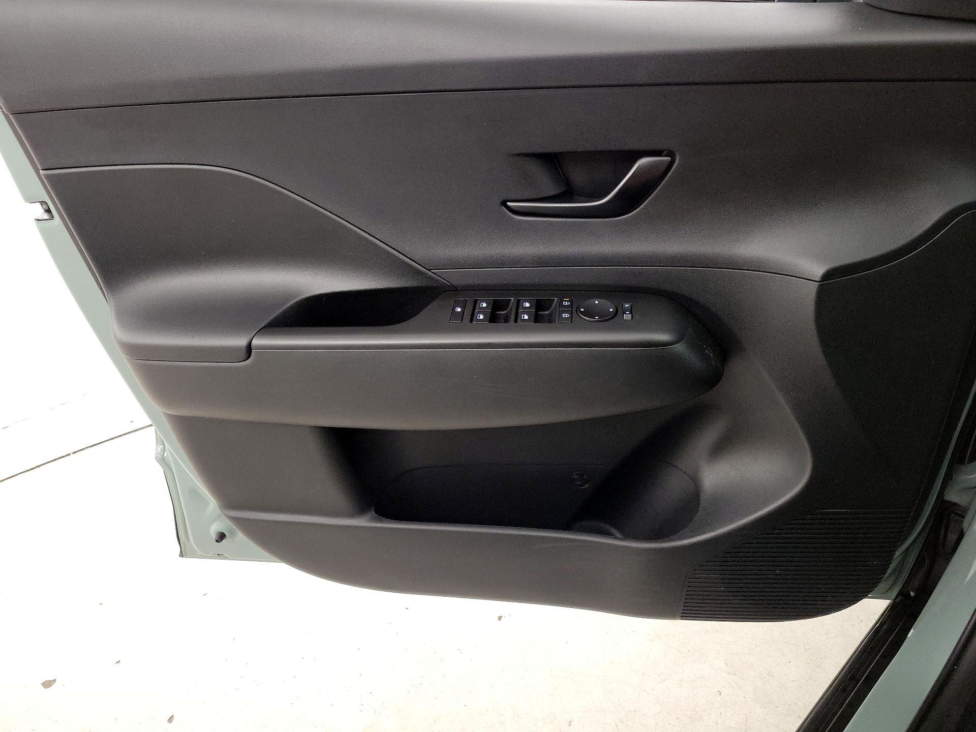 Thumbnail: 2025 Hyundai Kona - 12