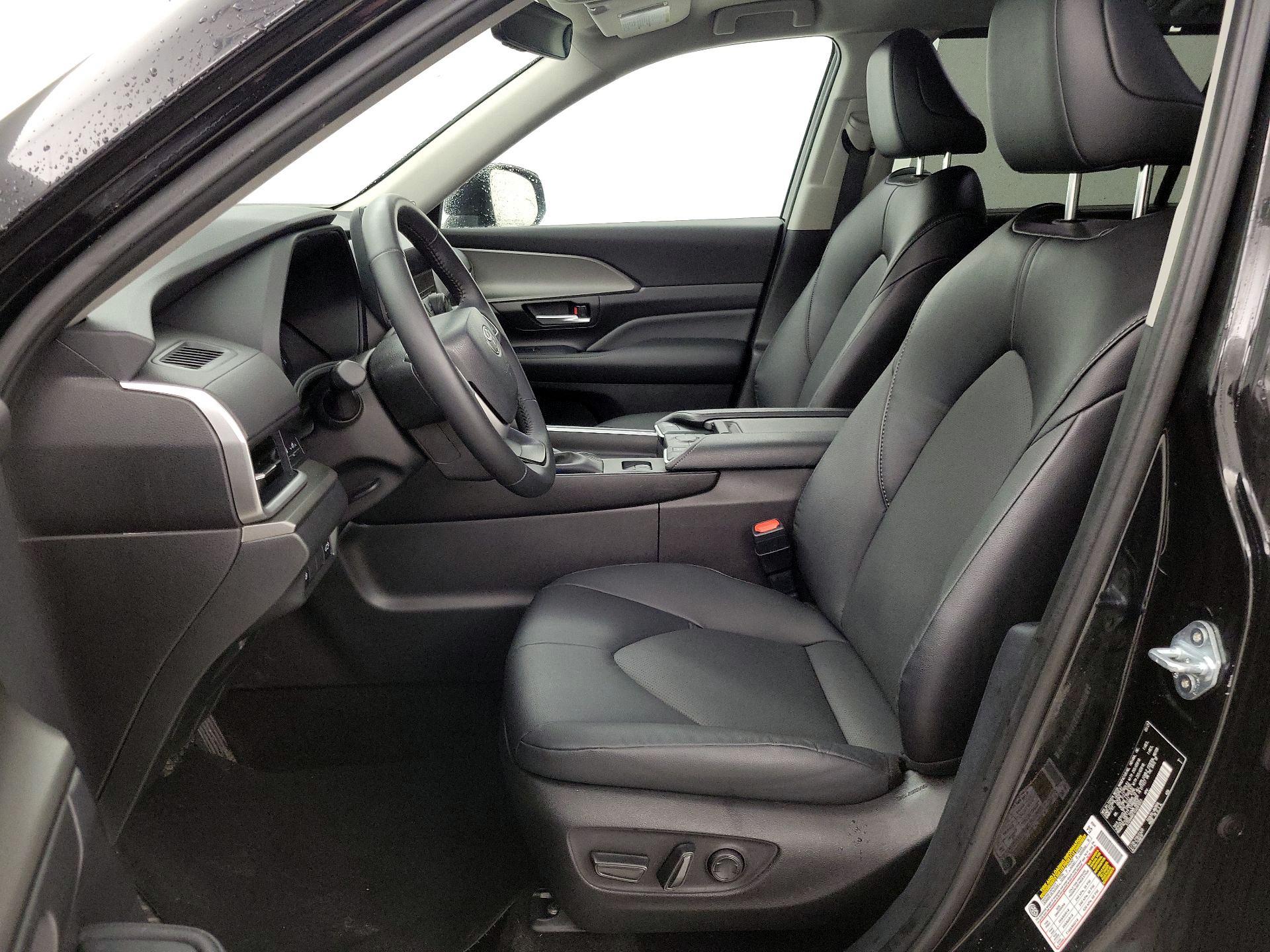 Thumbnail: 2025 Toyota Grand Highlander - 11