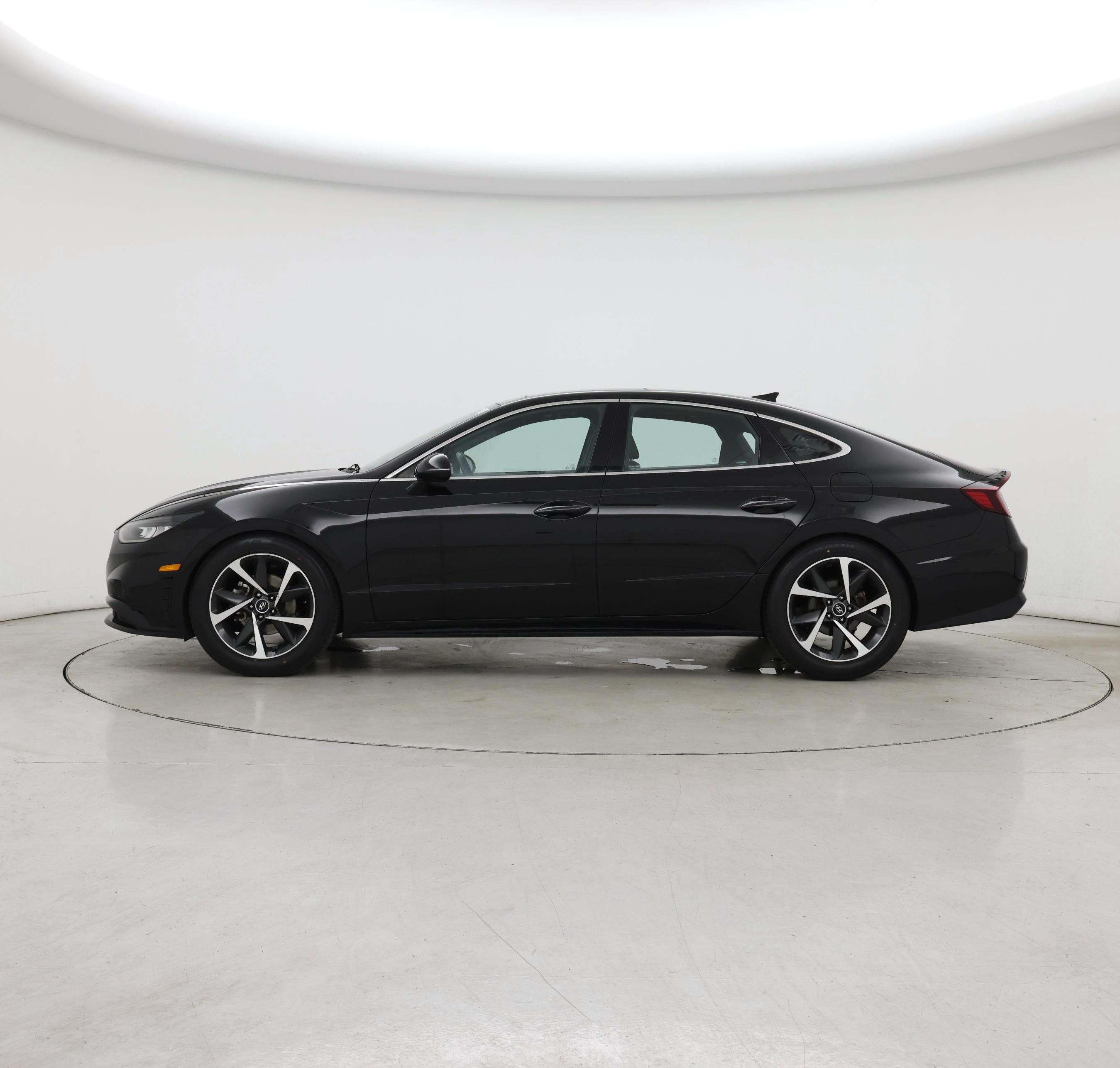 Thumbnail: 2021 Hyundai Sonata - 3