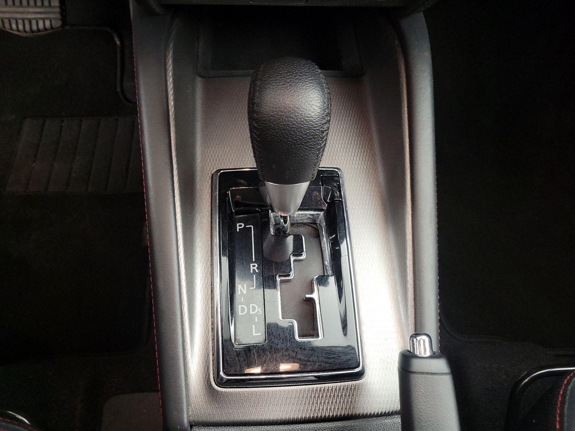 Thumbnail: 2024 Mitsubishi Outlander Sport - 17