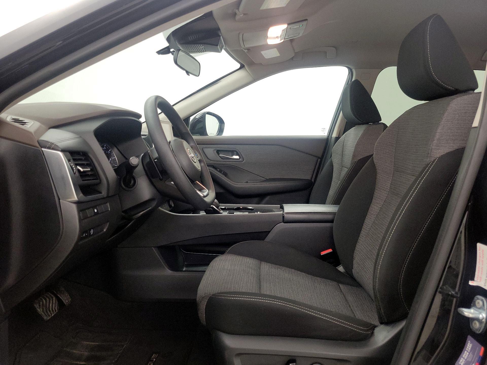 Thumbnail: 2023 Nissan Rogue - 11