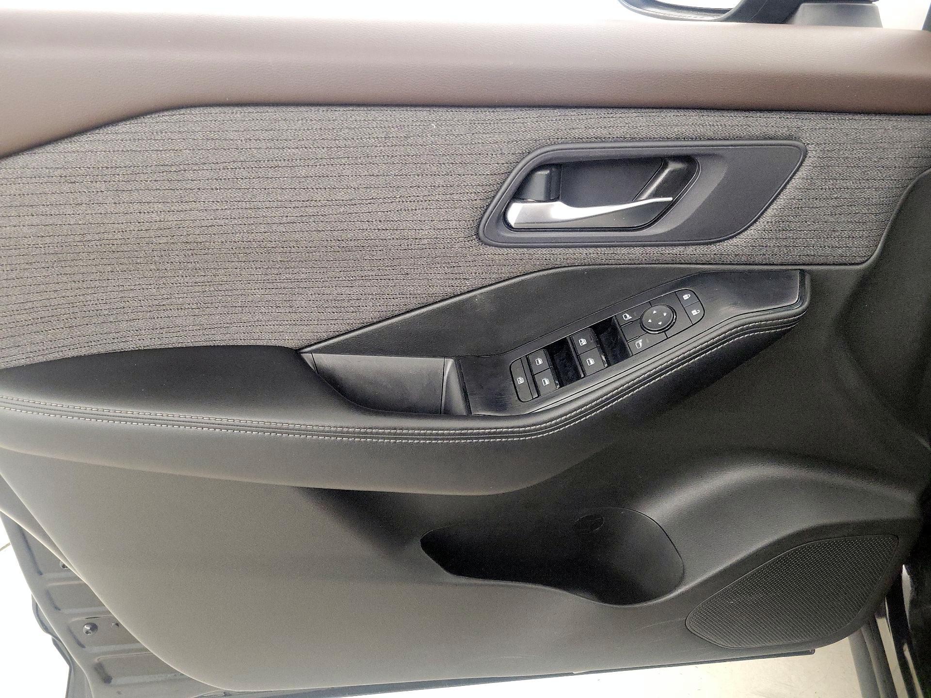 Thumbnail: 2023 Nissan Rogue - 12