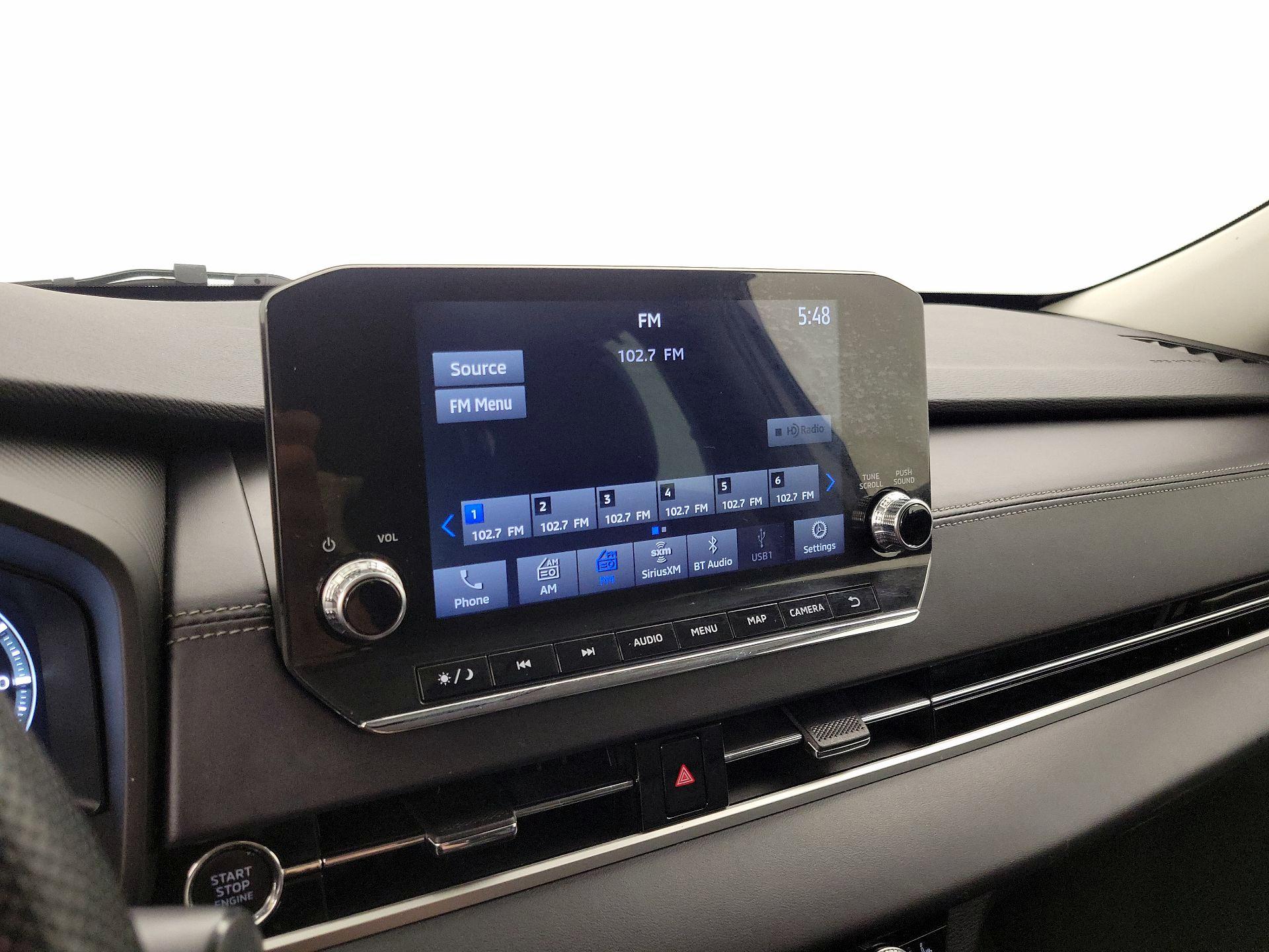 Thumbnail: 2023 Mitsubishi Outlander - 16