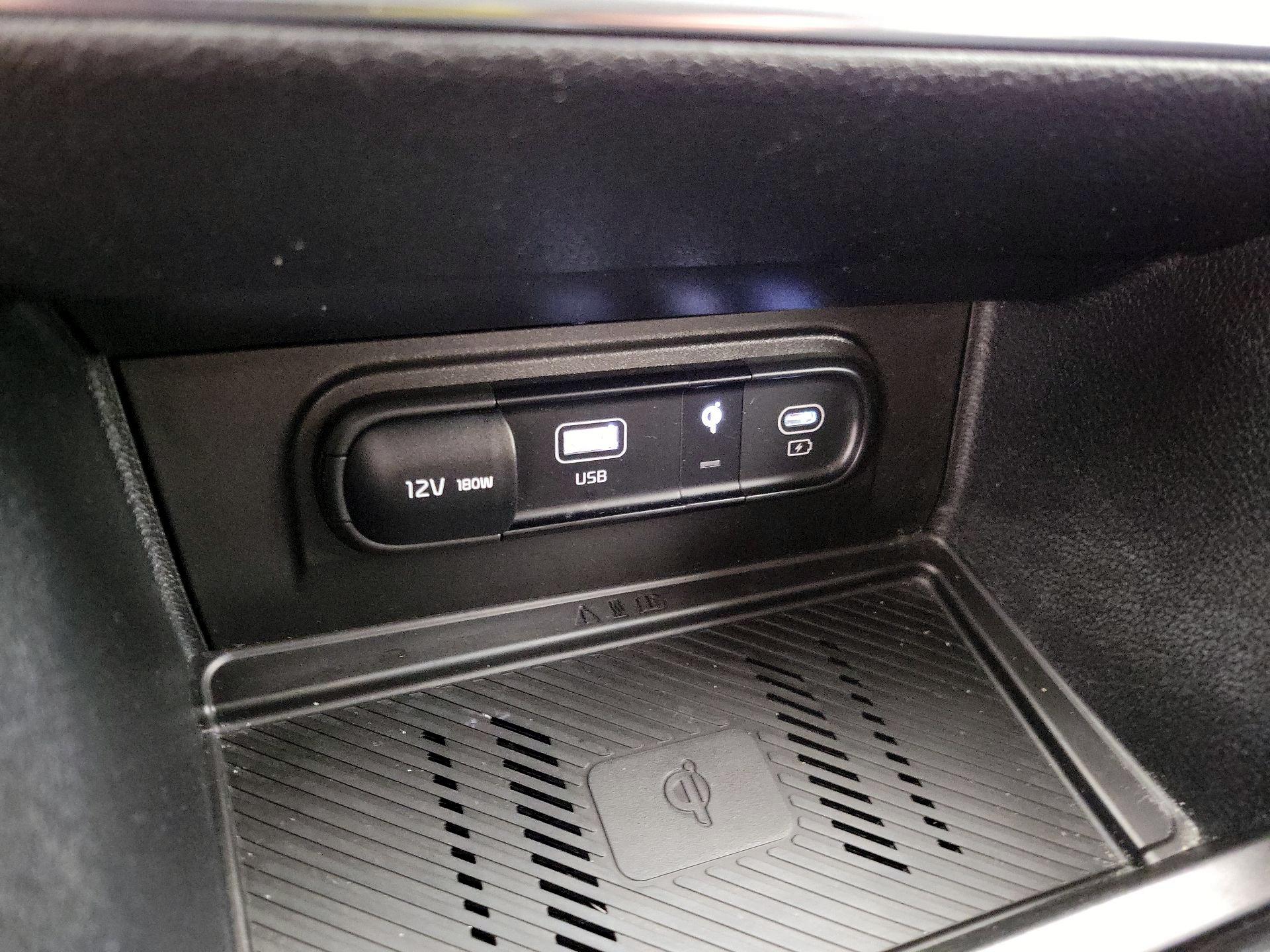 Thumbnail: 2023 Kia Sportage - 19