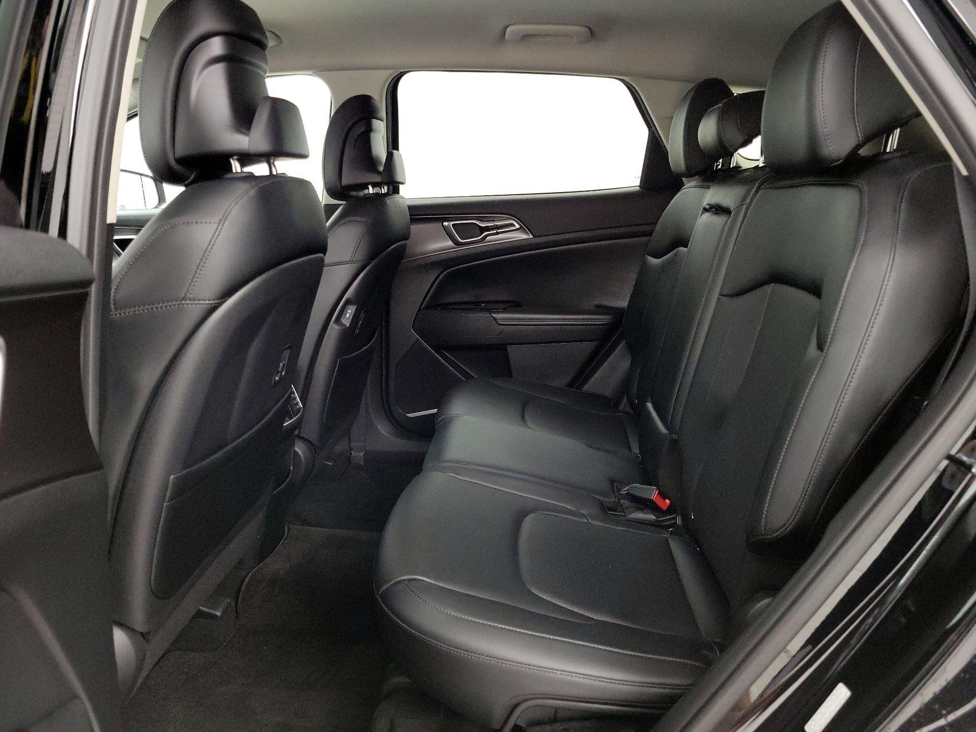 Thumbnail: 2023 Kia Sportage - 20