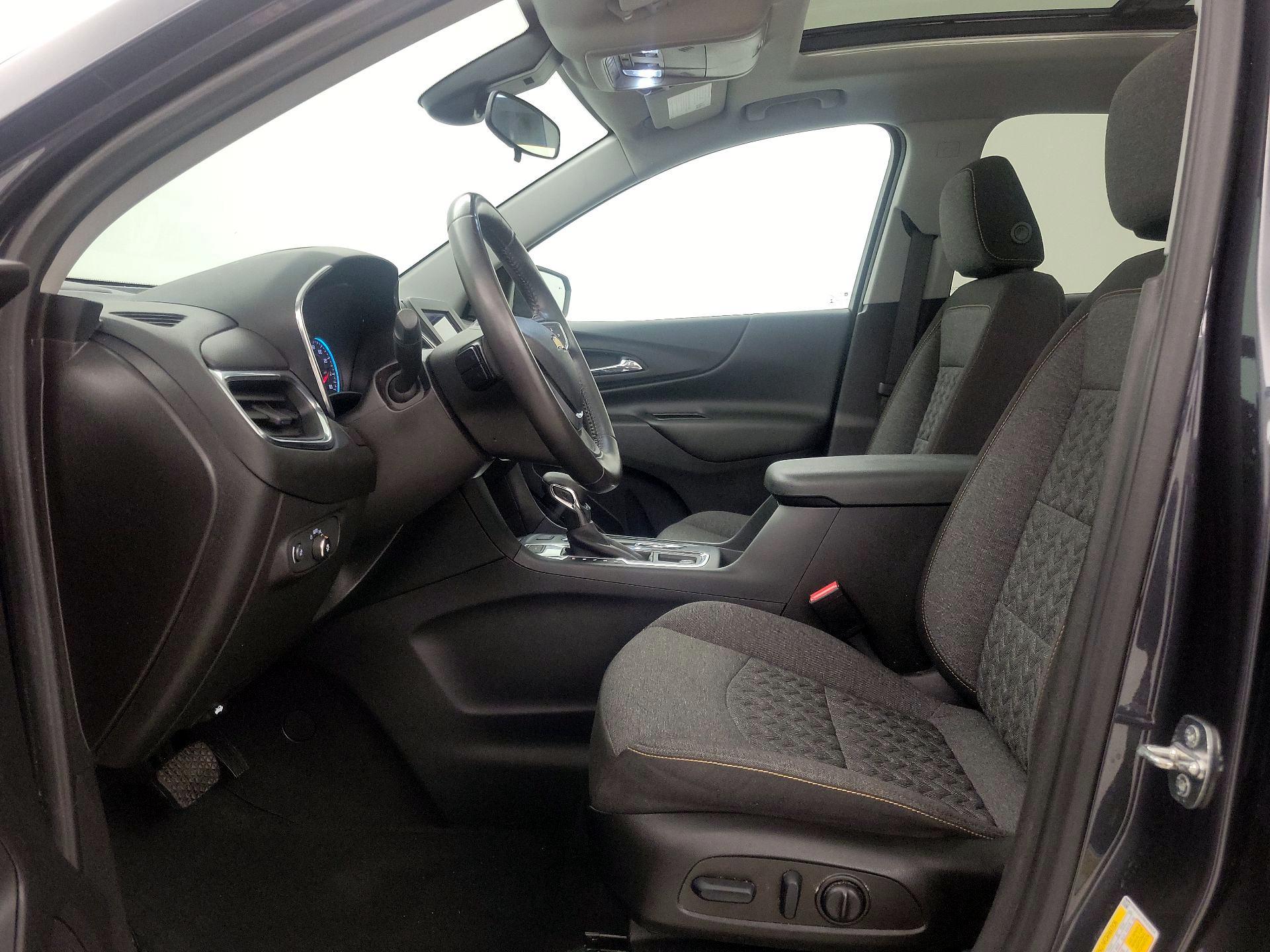 Thumbnail: 2022 Chevrolet Equinox - 11