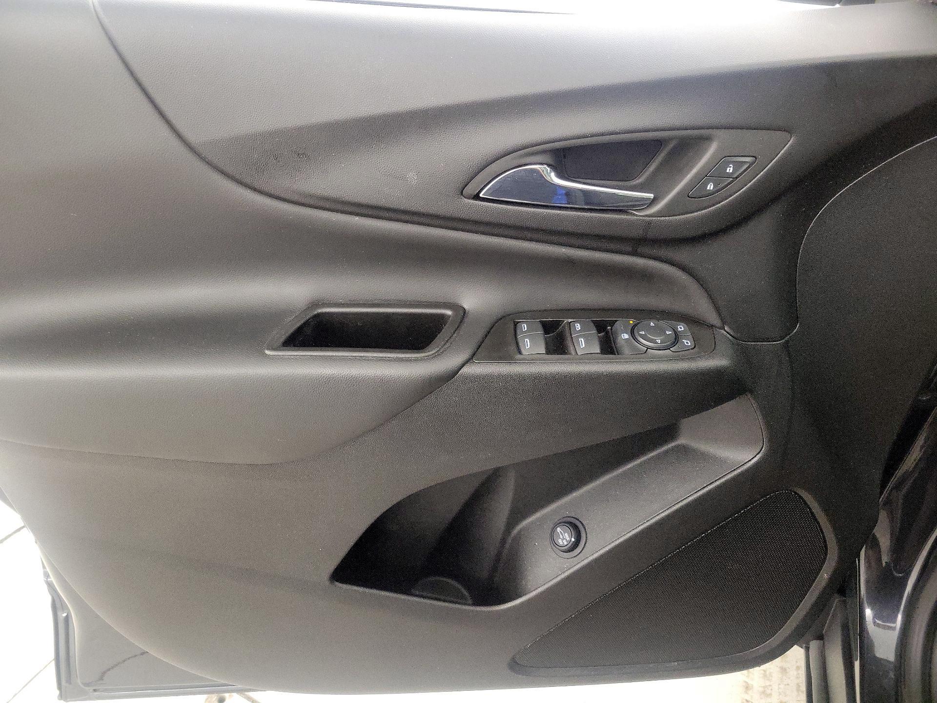 Thumbnail: 2022 Chevrolet Equinox - 12