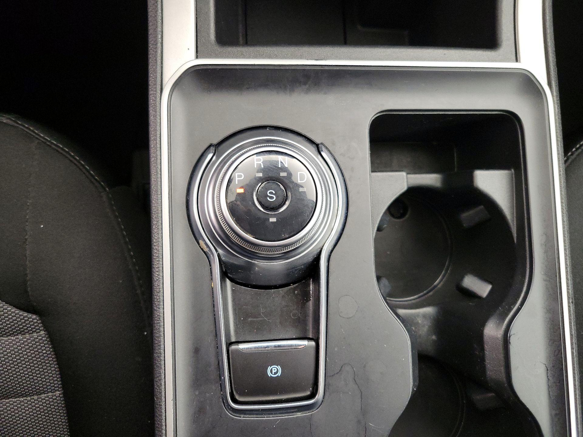 Thumbnail: 2022 Ford Edge - 17