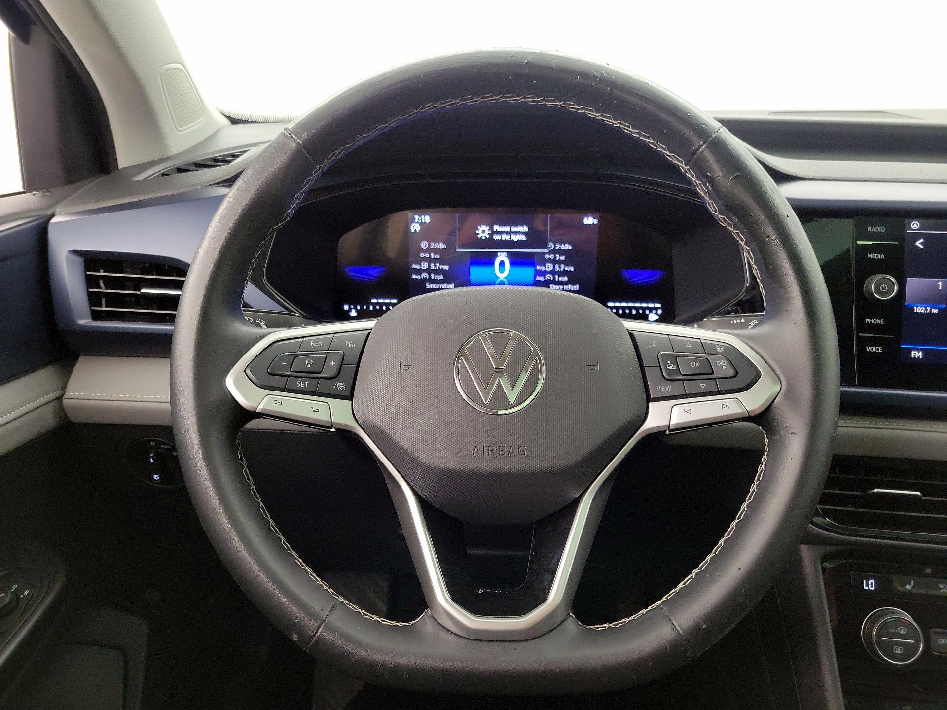 Thumbnail: 2024 Volkswagen Taos - 10