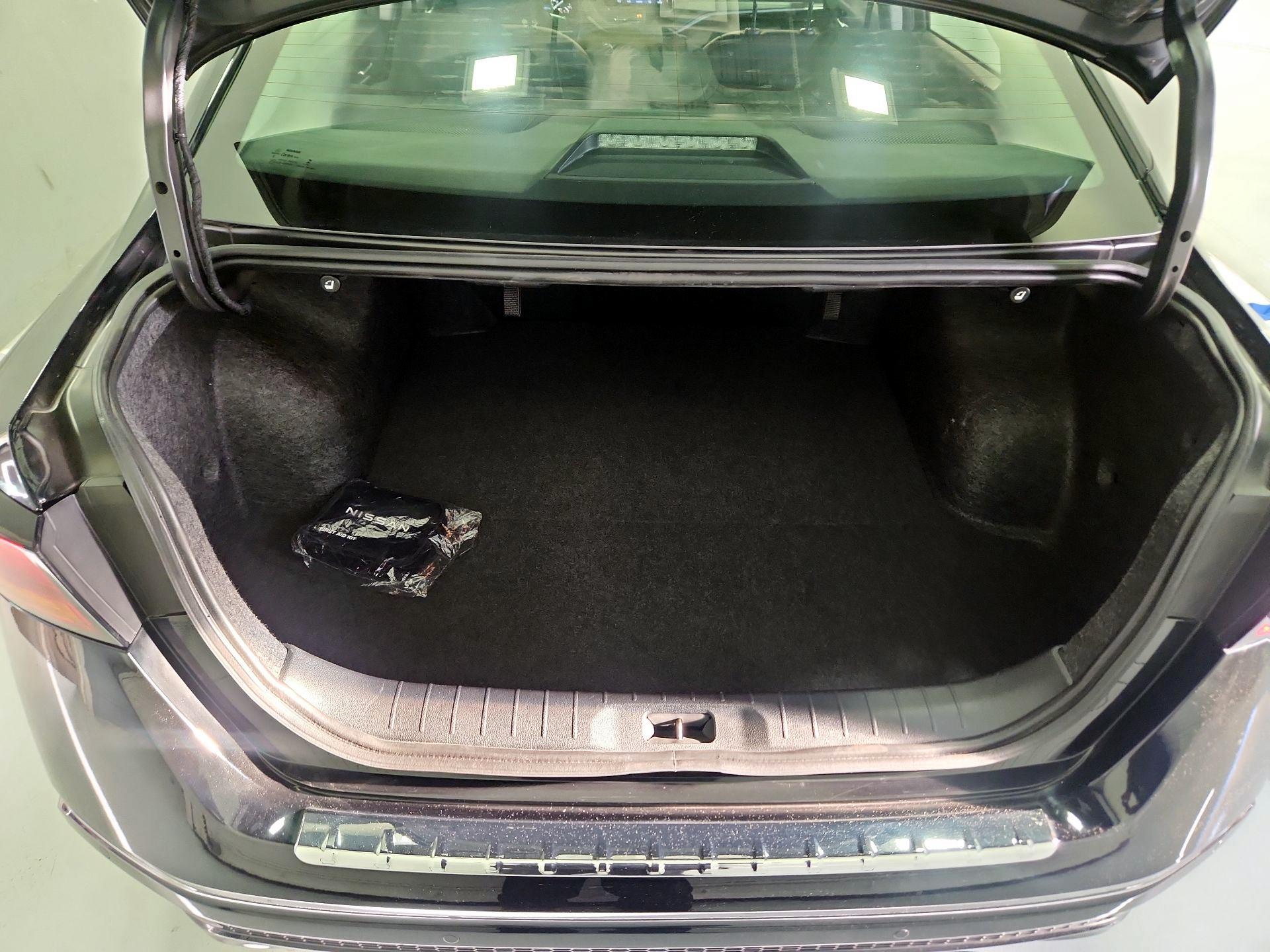 Thumbnail: 2023 Nissan Altima - 20