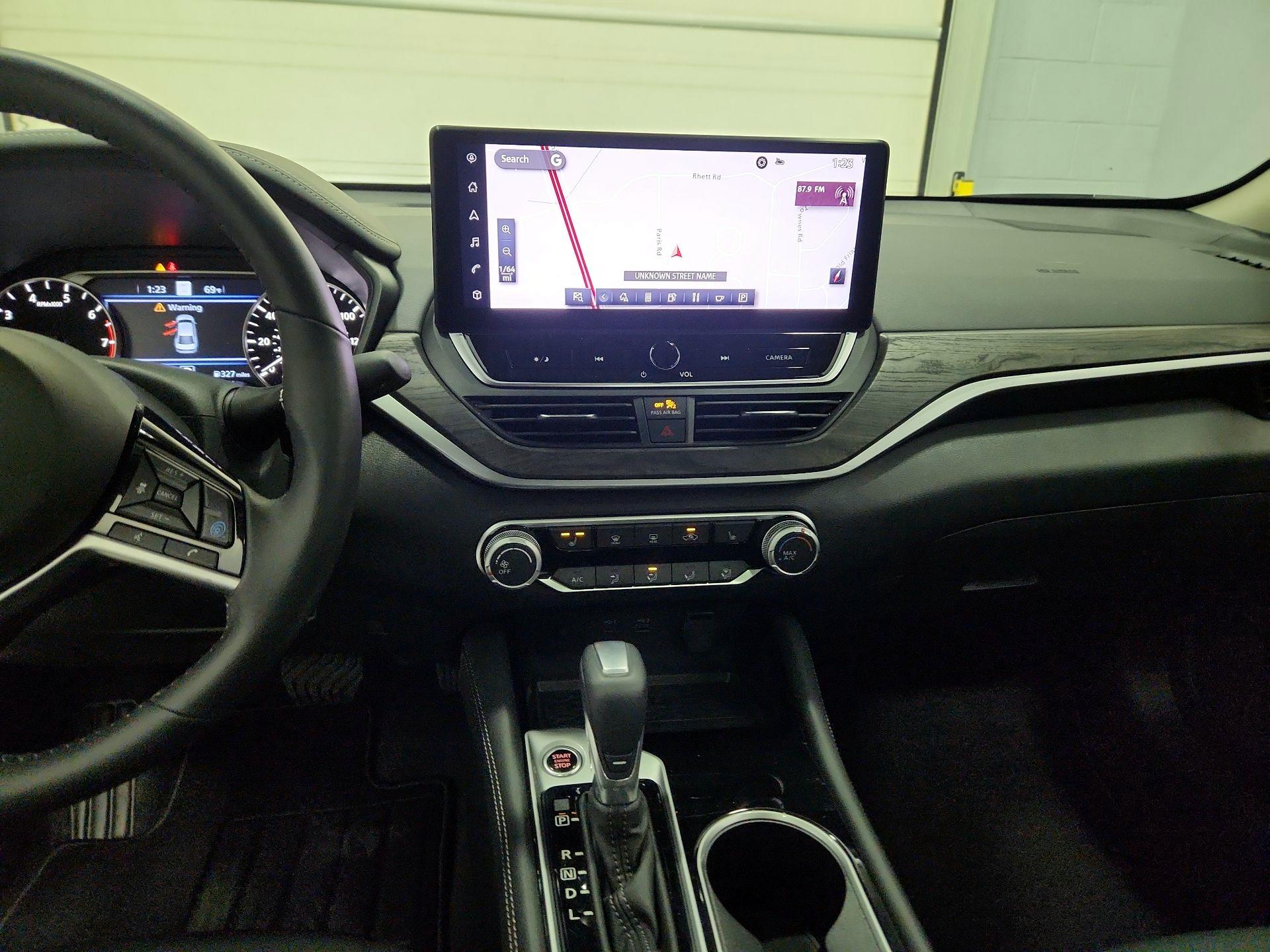 Thumbnail: 2023 Nissan Altima - 9