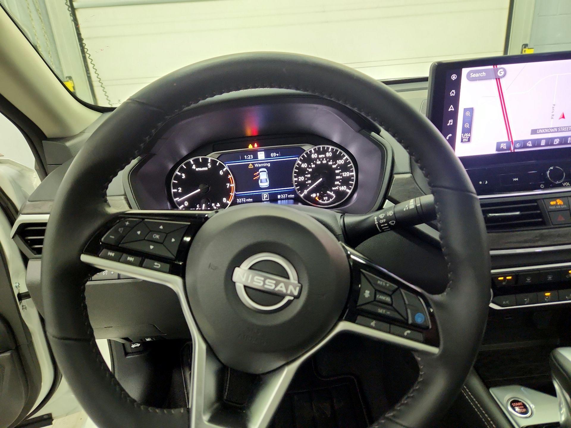 Thumbnail: 2023 Nissan Altima - 10