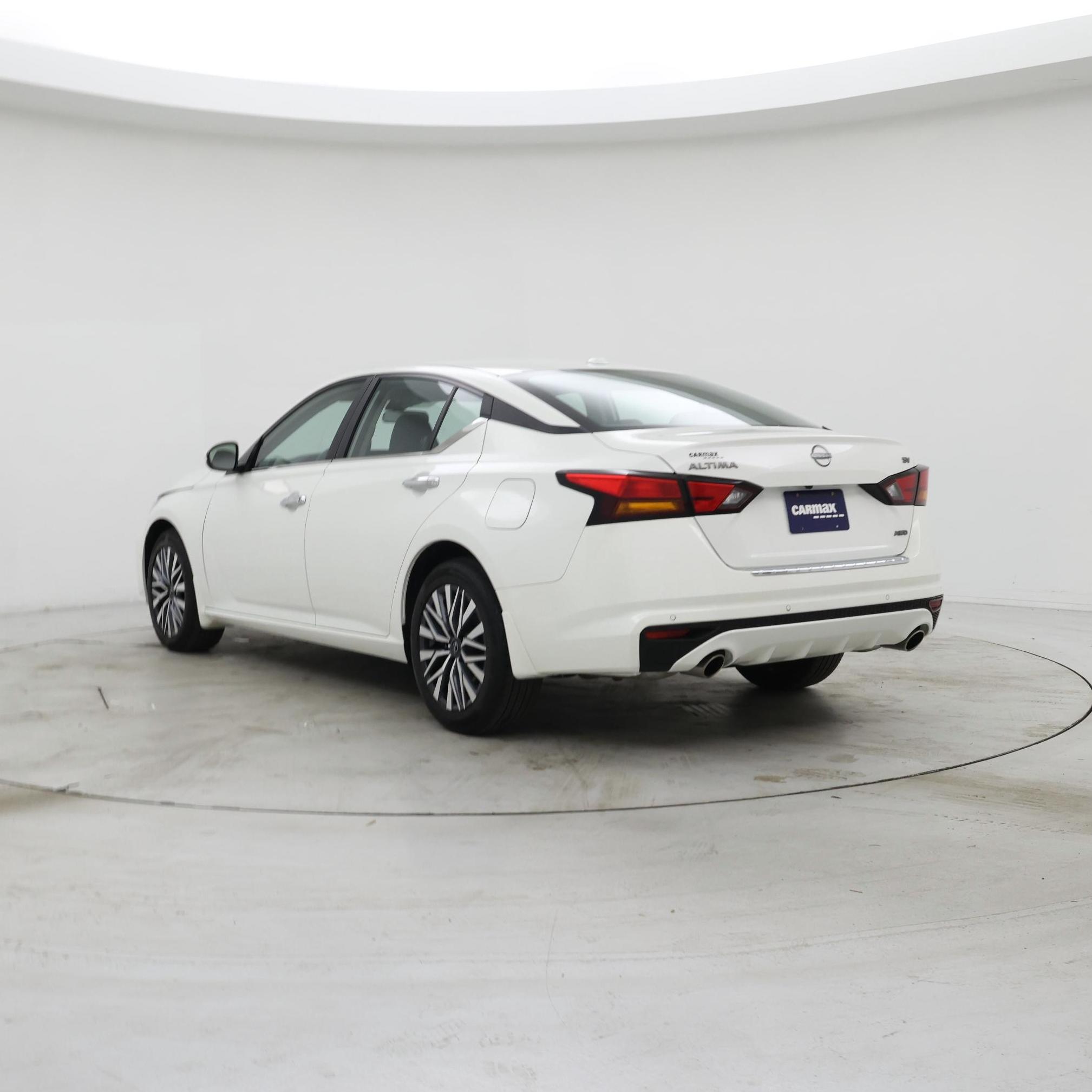 Thumbnail: 2023 Nissan Altima - 2