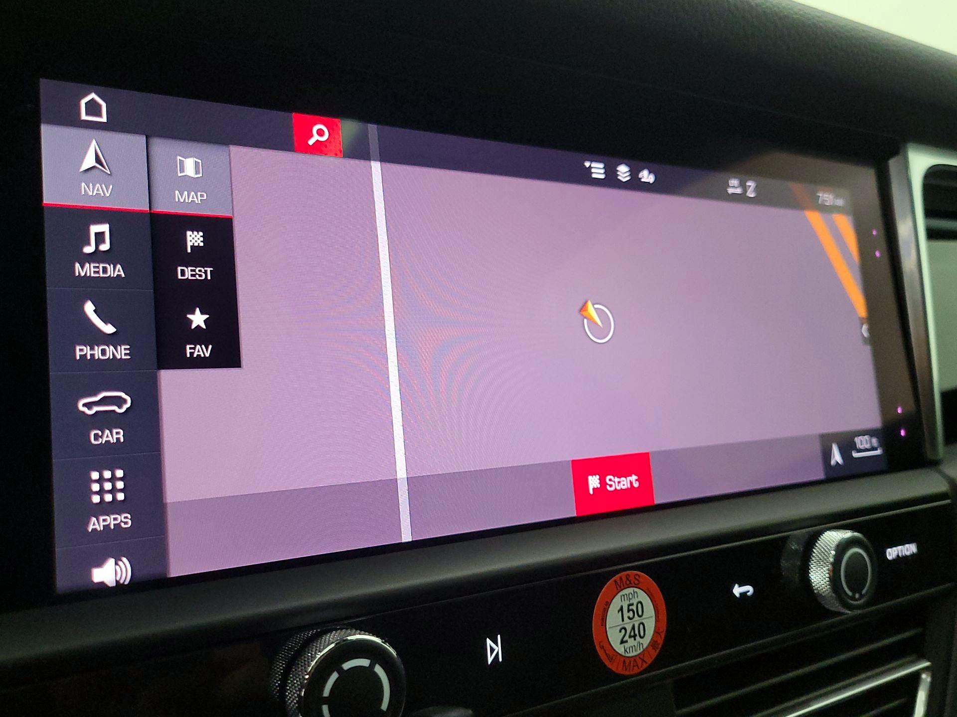 Thumbnail: 2025 Porsche Macan - 14