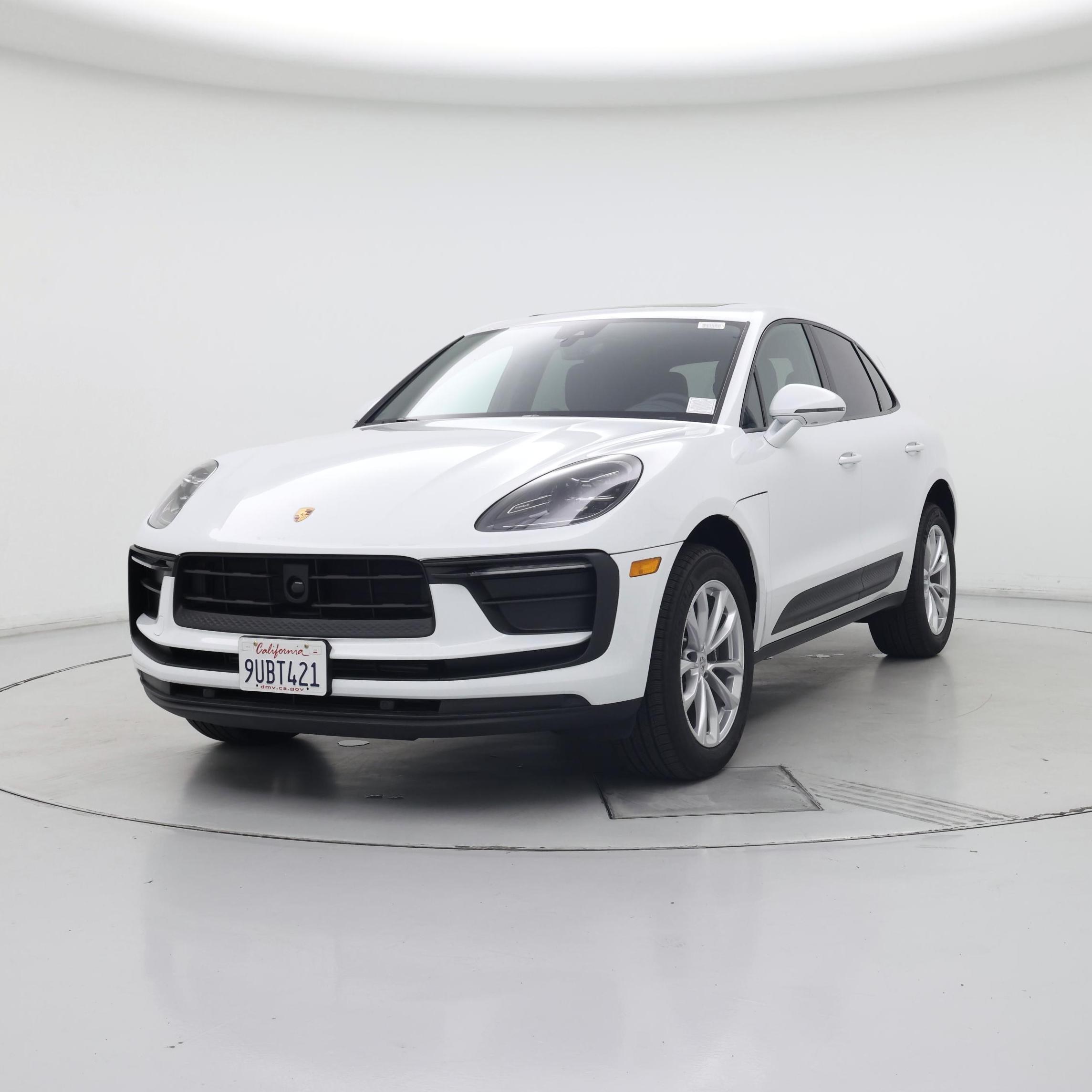Thumbnail: 2025 Porsche Macan - 4