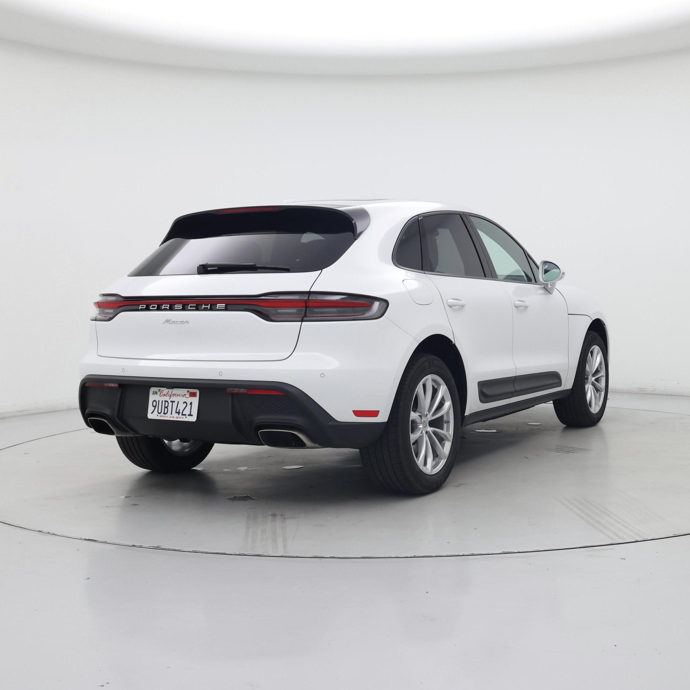 Thumbnail: 2025 Porsche Macan - 8