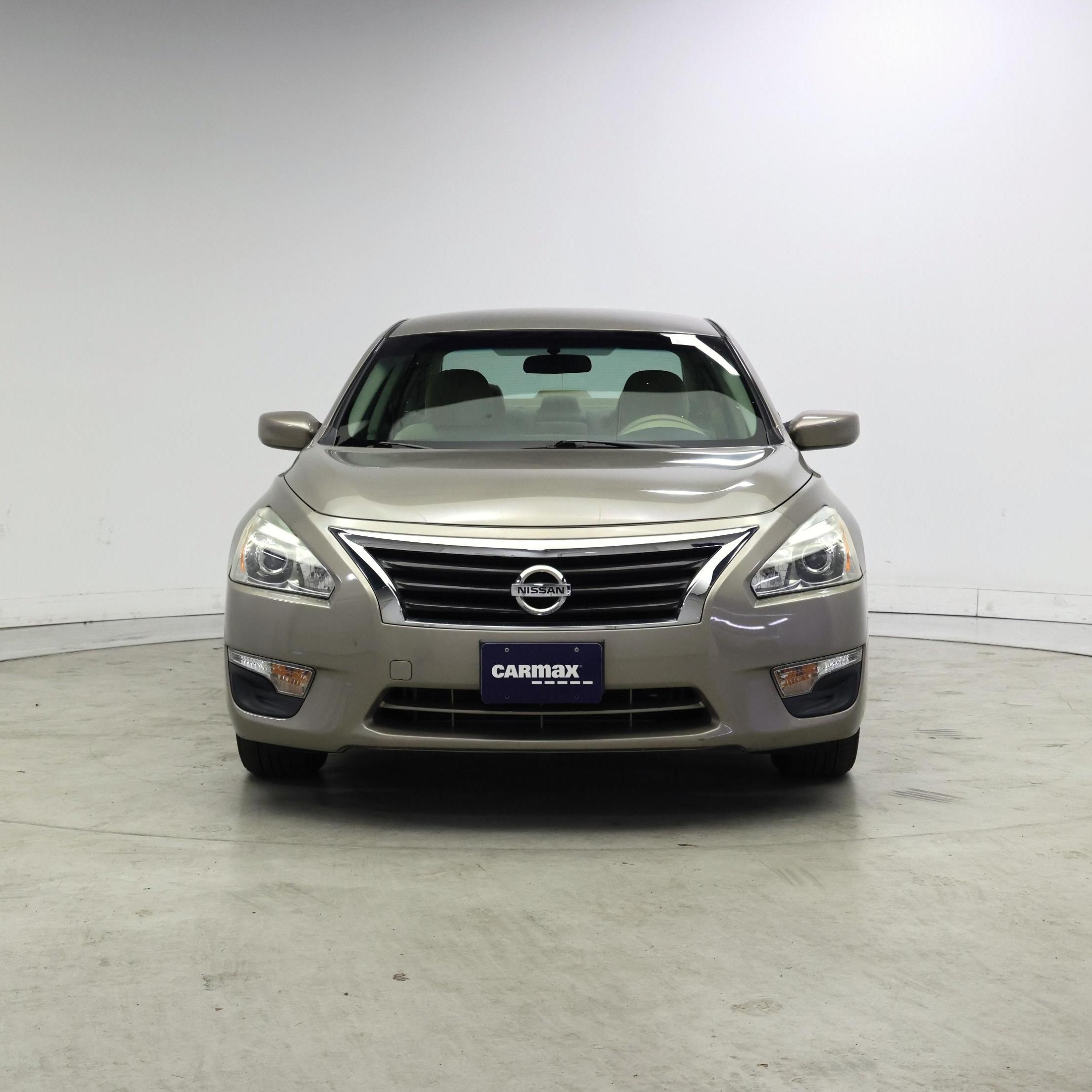 Thumbnail: 2015 Nissan Altima - 5