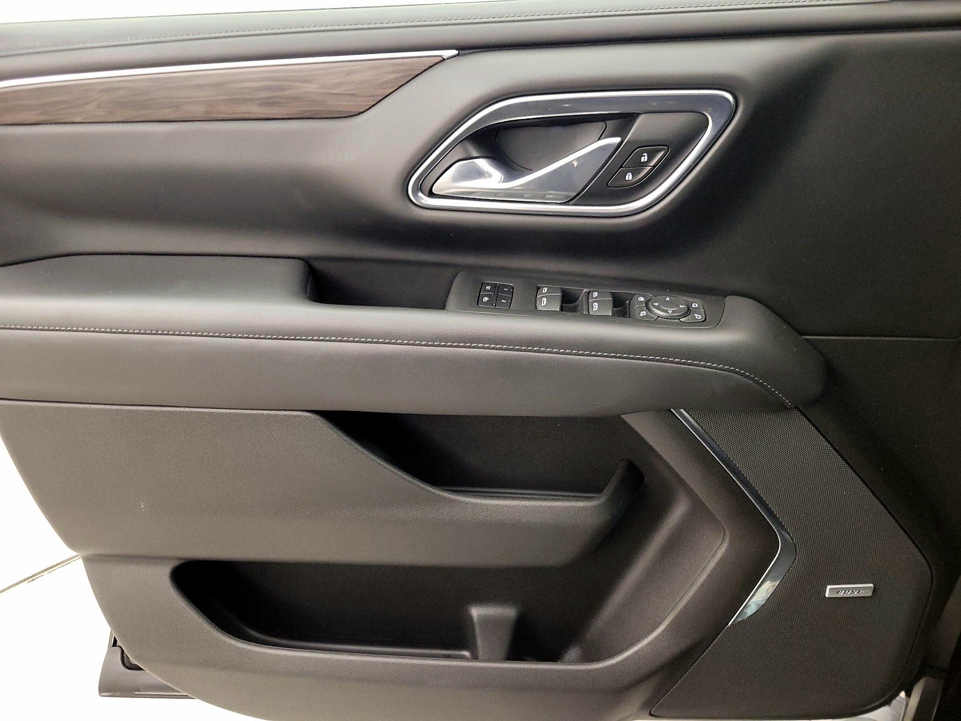 Thumbnail: 2021 Chevrolet Suburban - 12