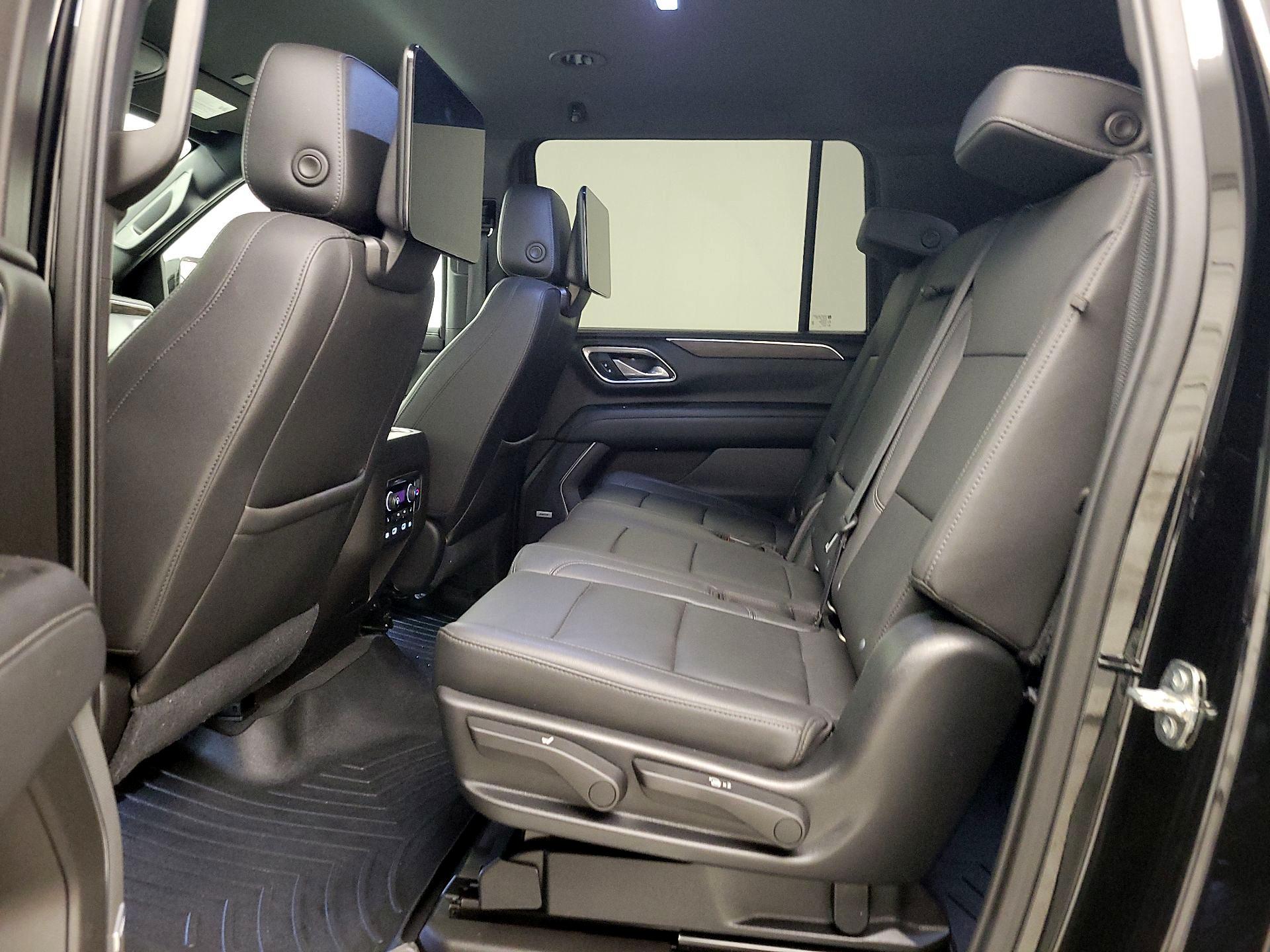 Thumbnail: 2021 Chevrolet Suburban - 19