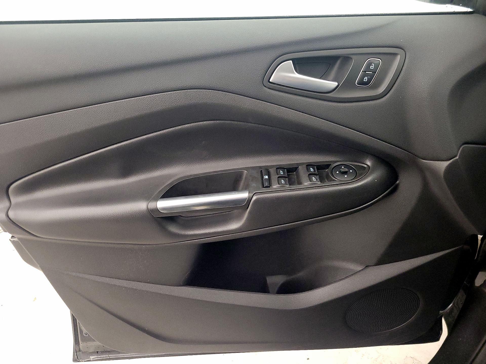 Thumbnail: 2017 Ford Escape - 12