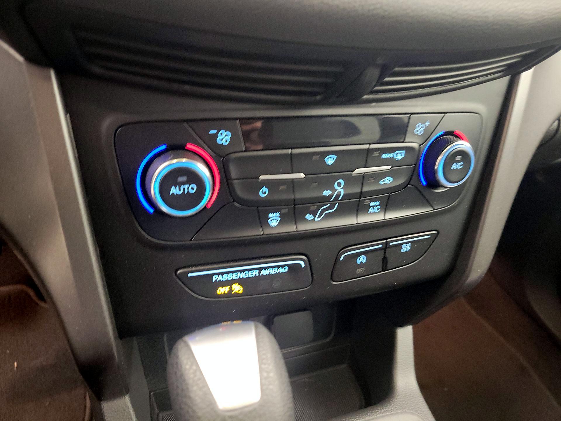 Thumbnail: 2017 Ford Escape - 16